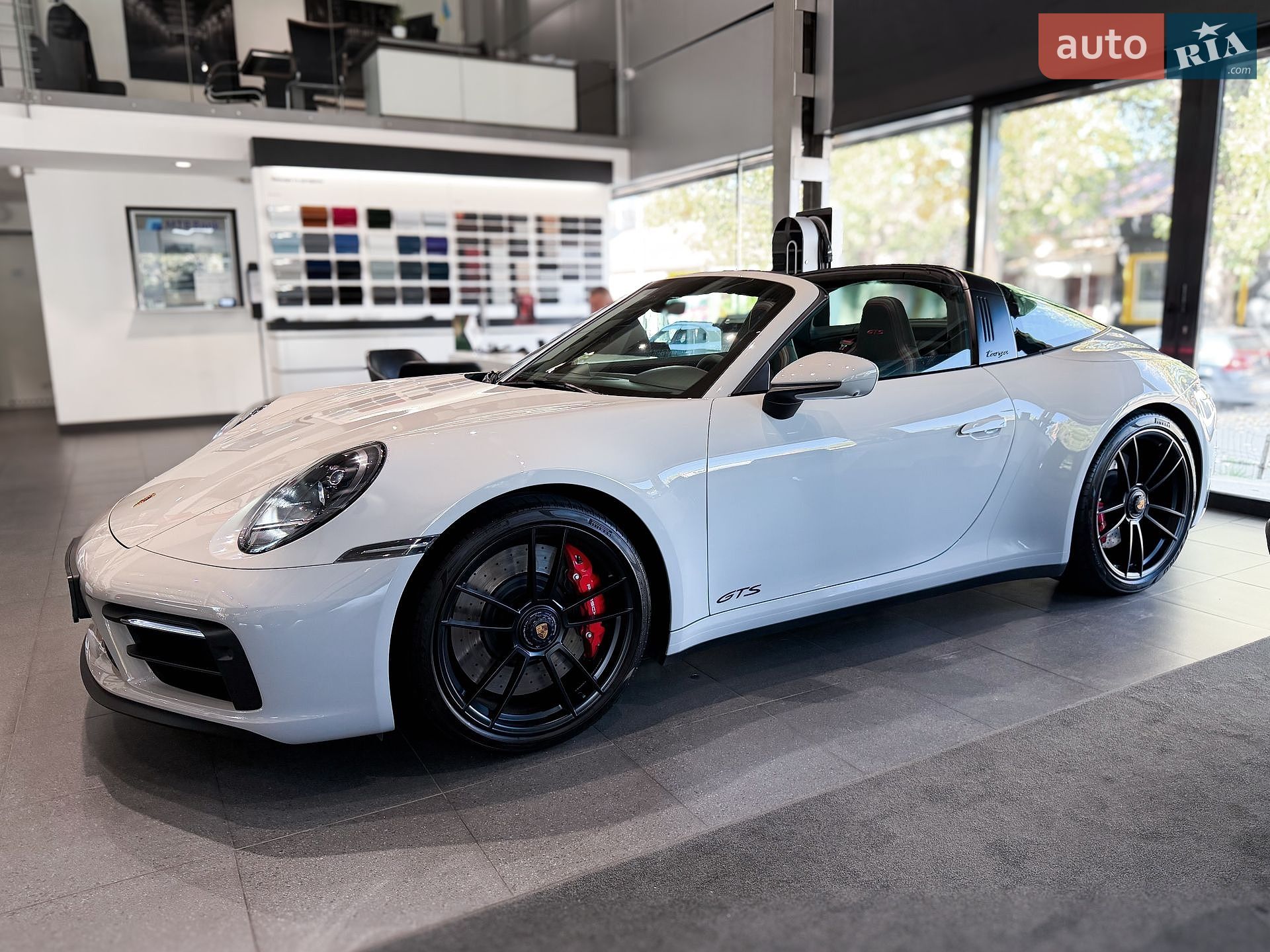 Porsche 911 2024 VIN WP0ZZZ99ZRS281045 фото оголошення 10 з 34