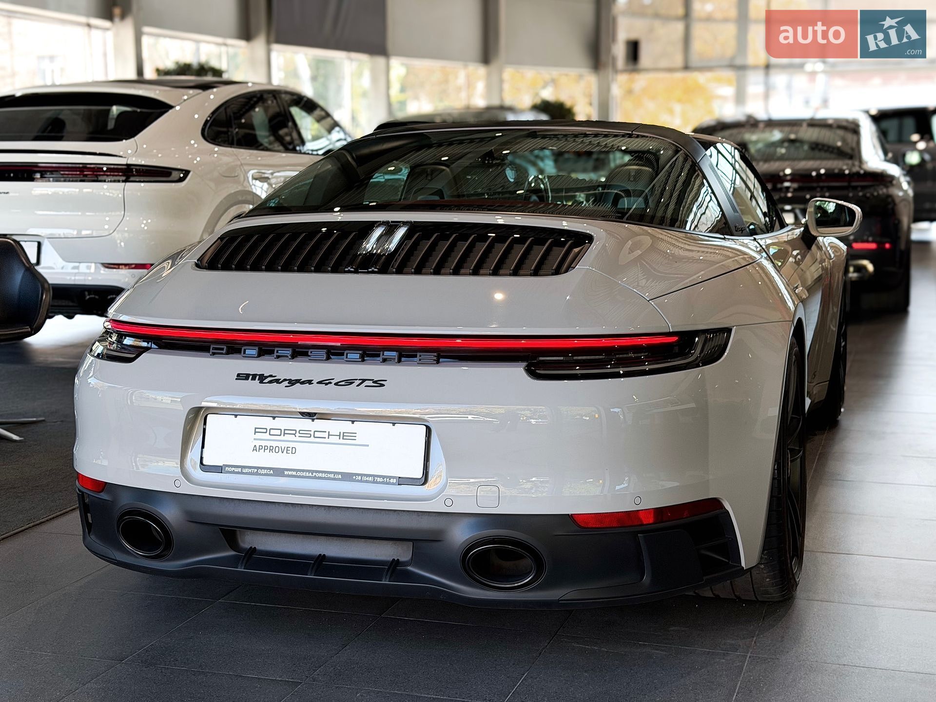 Porsche 911 2024 VIN WP0ZZZ99ZRS281045 фото оголошення 6 з 34