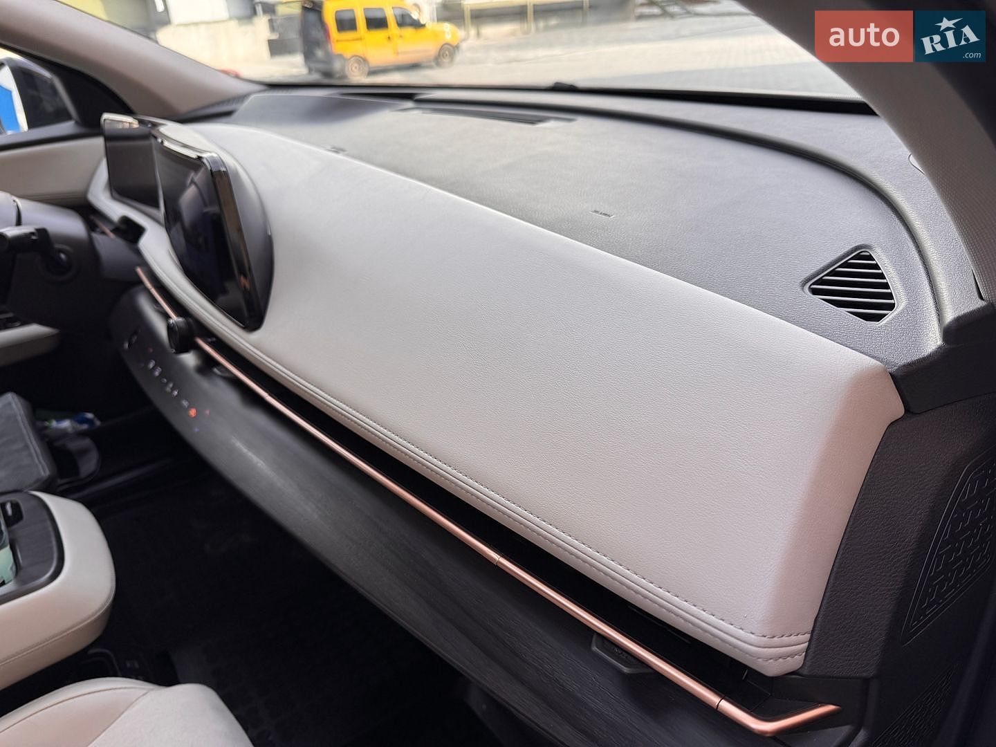 Nissan Ariya 2023 VIN JN1DF0BB8PM710588 фото оголошення 12 з 41