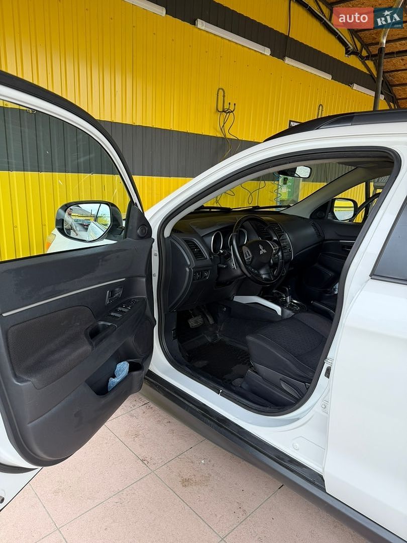 Mitsubishi ASX 2010 VIN JMBXTGA3WBZ001523 фото оголошення 10 з 13