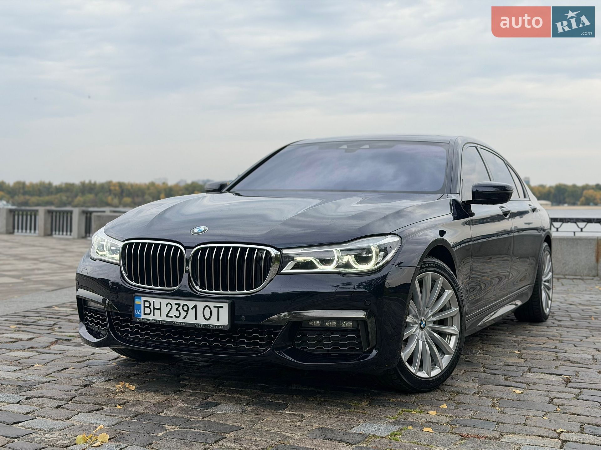 BMW 7 Series 2015 VIN WBA7F21000G381621 фото оголошення 6 з 66