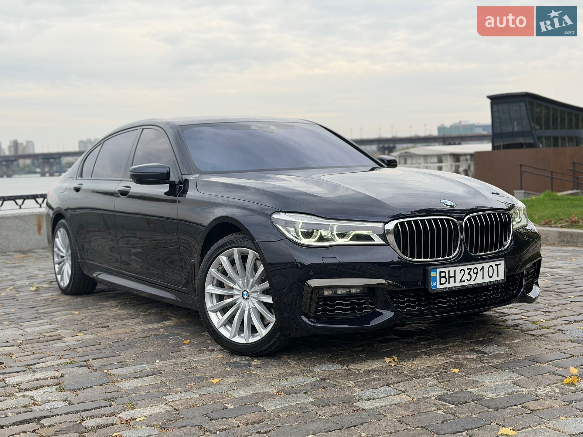 BMW 7 Series 2015 VIN WBA7F21000G381621 фото оголошення 11 з 66