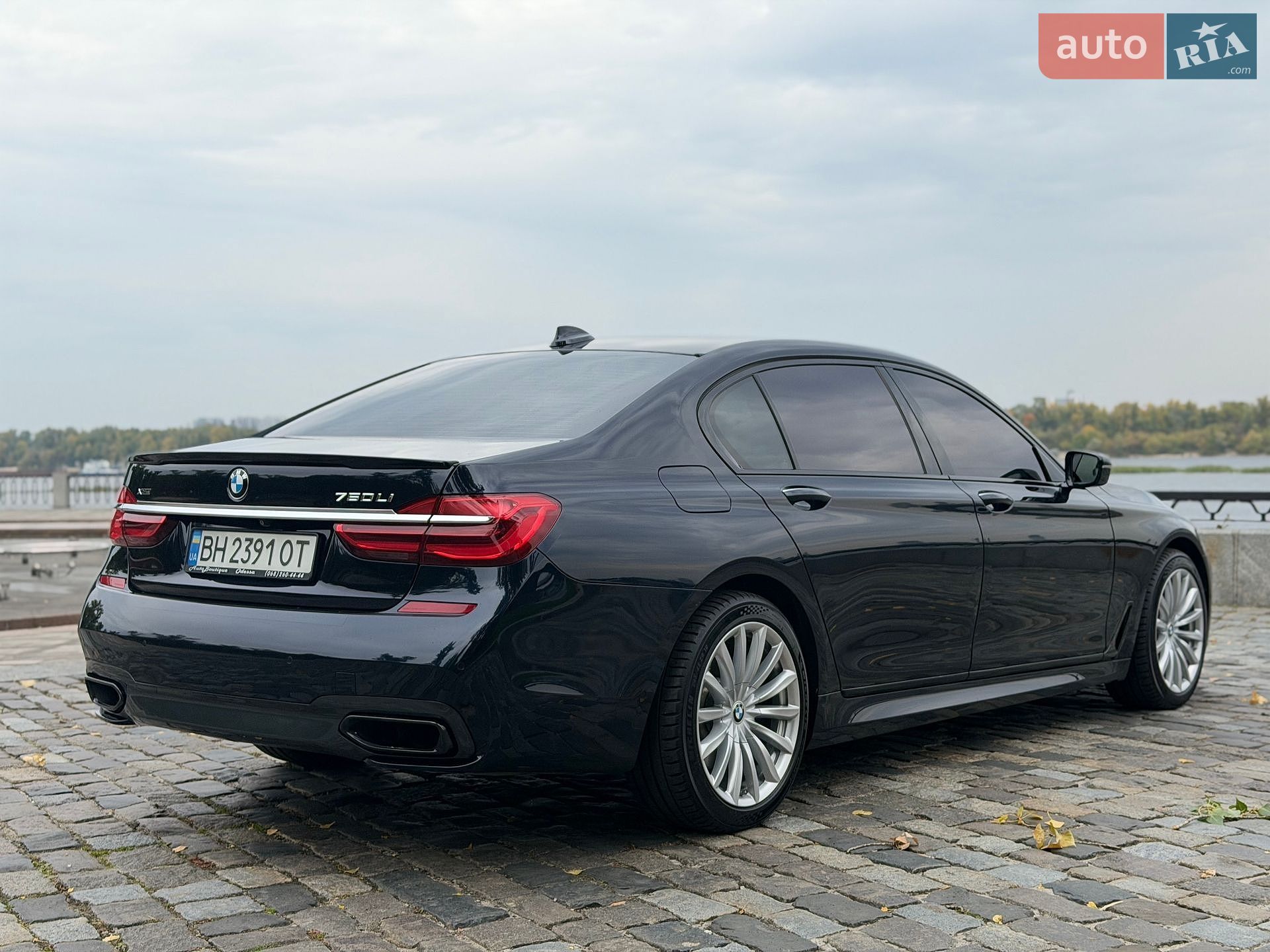 BMW 7 Series 2015 VIN WBA7F21000G381621 фото оголошення 14 з 66