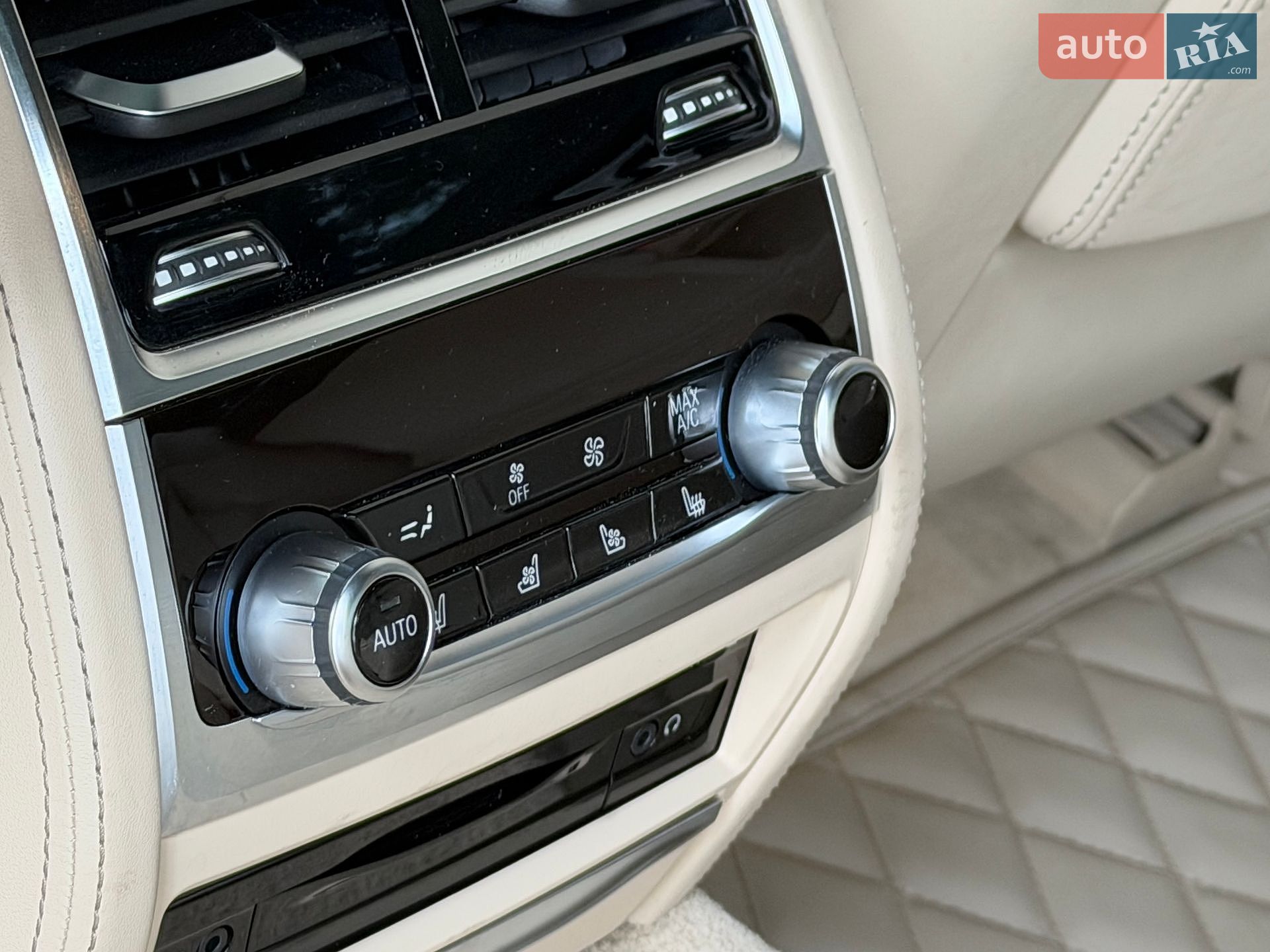 BMW 7 Series 2015 VIN WBA7F21000G381621 фото оголошення 45 з 66