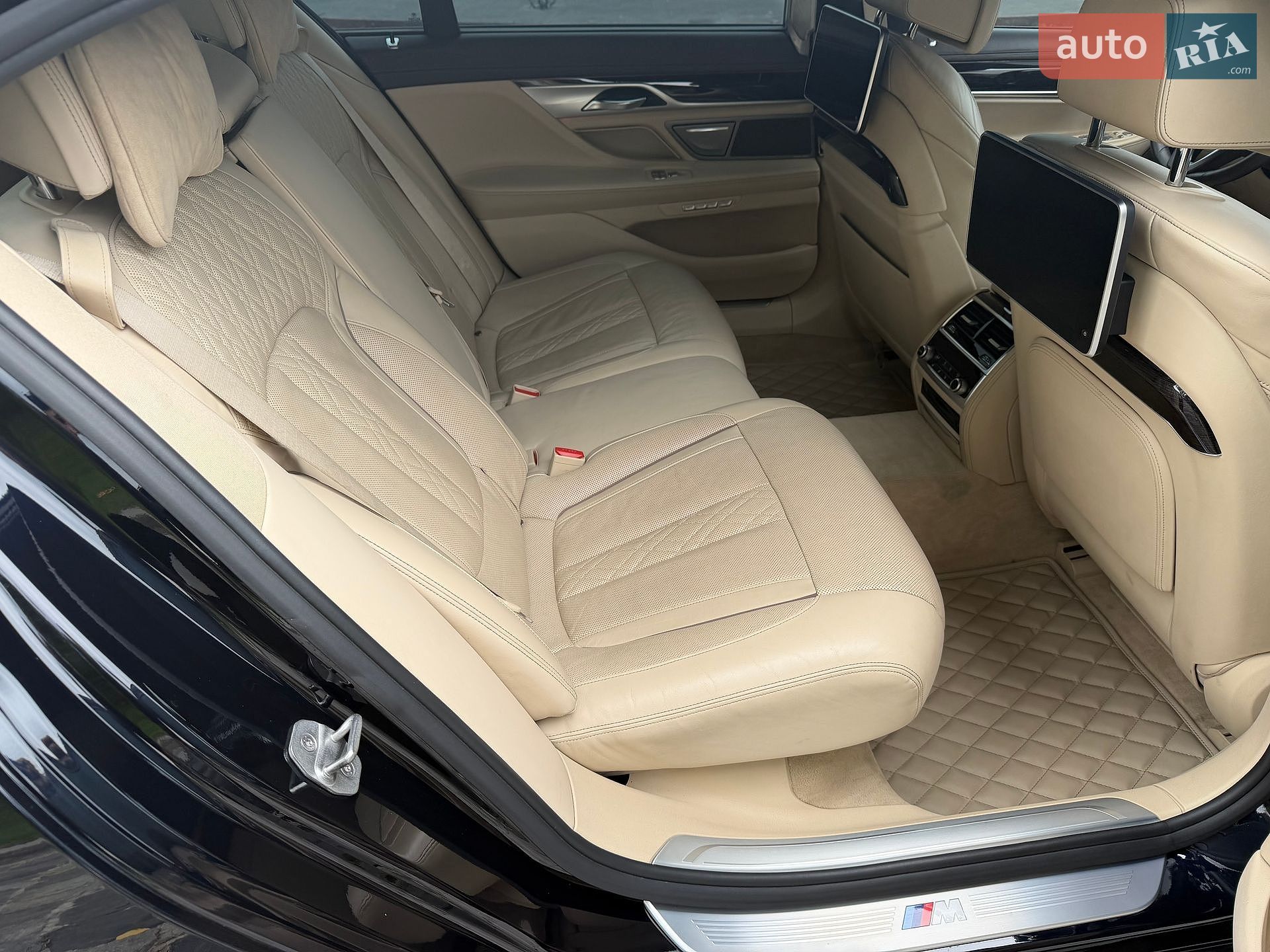 BMW 7 Series 2015 VIN WBA7F21000G381621 фото оголошення 48 з 66