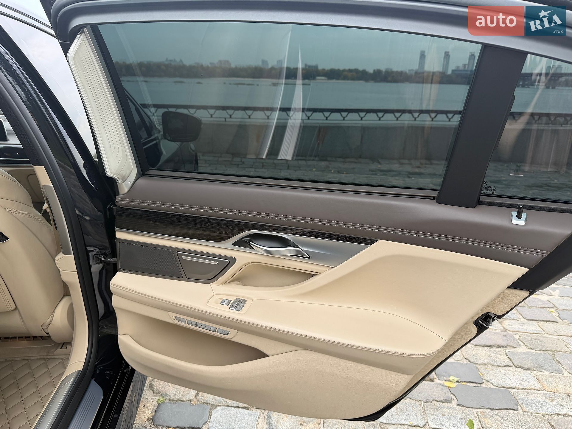 BMW 7 Series 2015 VIN WBA7F21000G381621 фото оголошення 55 з 66