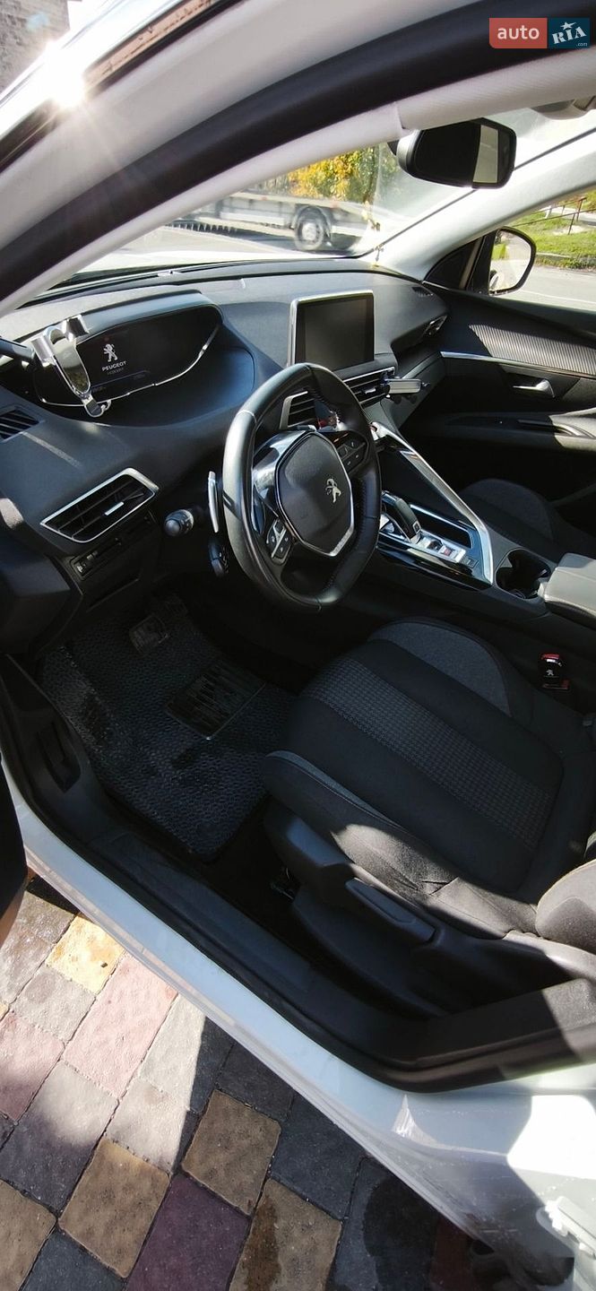 Peugeot 3008 2020 VIN VF3MCYHZRLS090147 фото оголошення 4 з 19