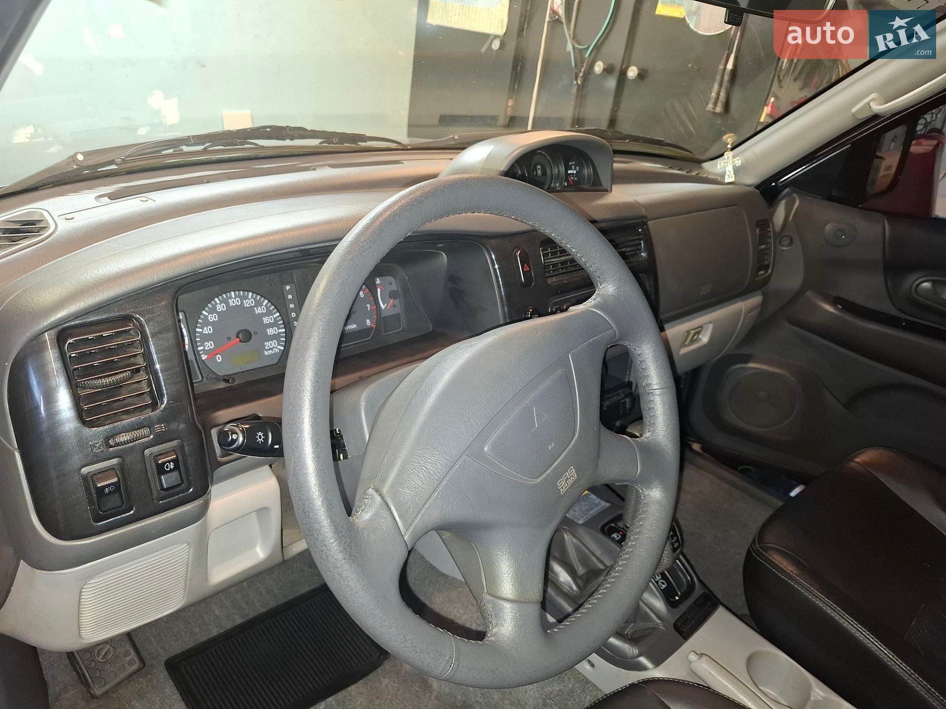 Mitsubishi Pajero 2008 VIN JMB0RK9608J000457 фото оголошення 27 з 41
