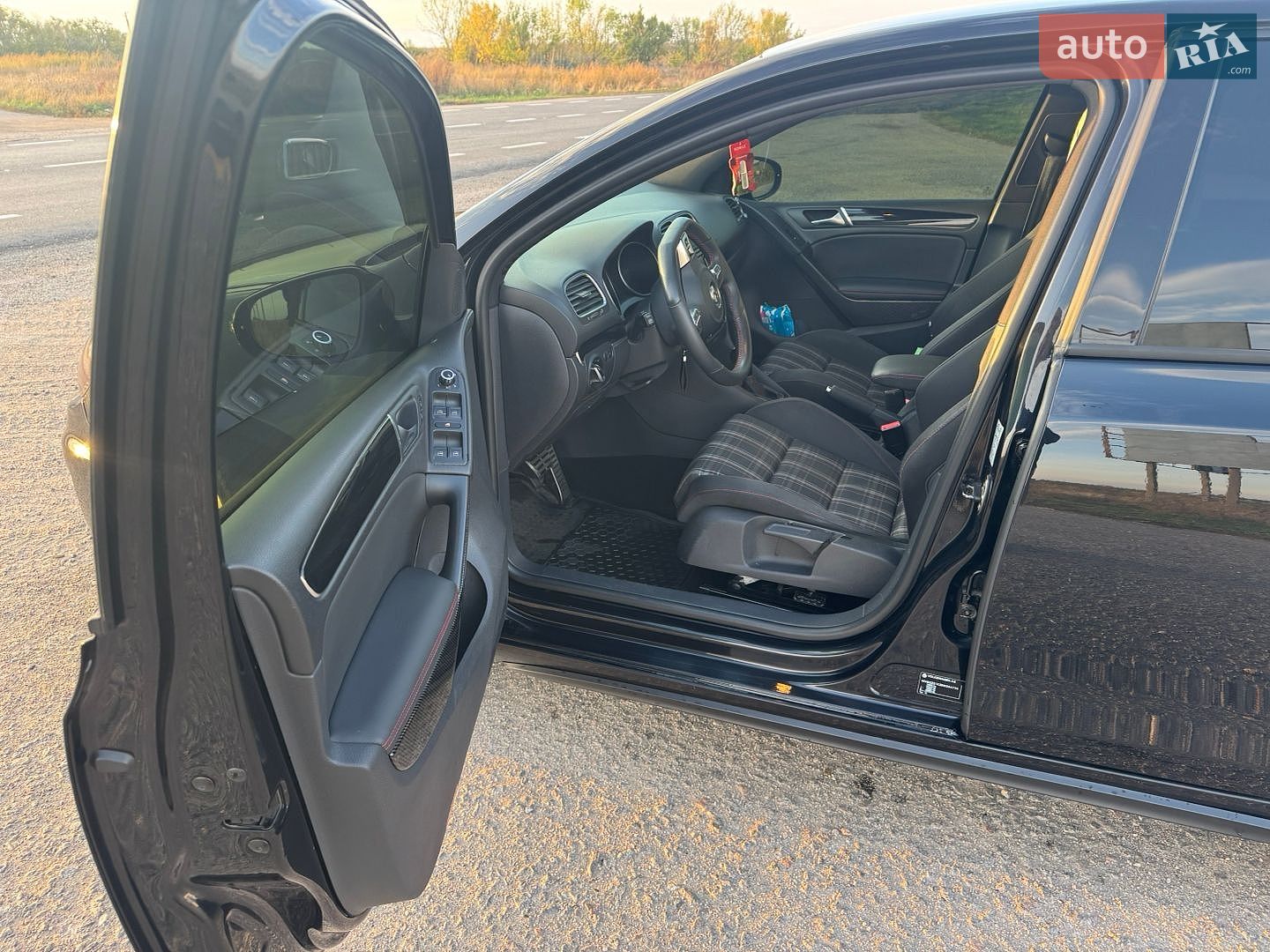 Volkswagen Golf GTI 2011 VIN WVWZZZ1KZBW264770 фото оголошення 9 з 22