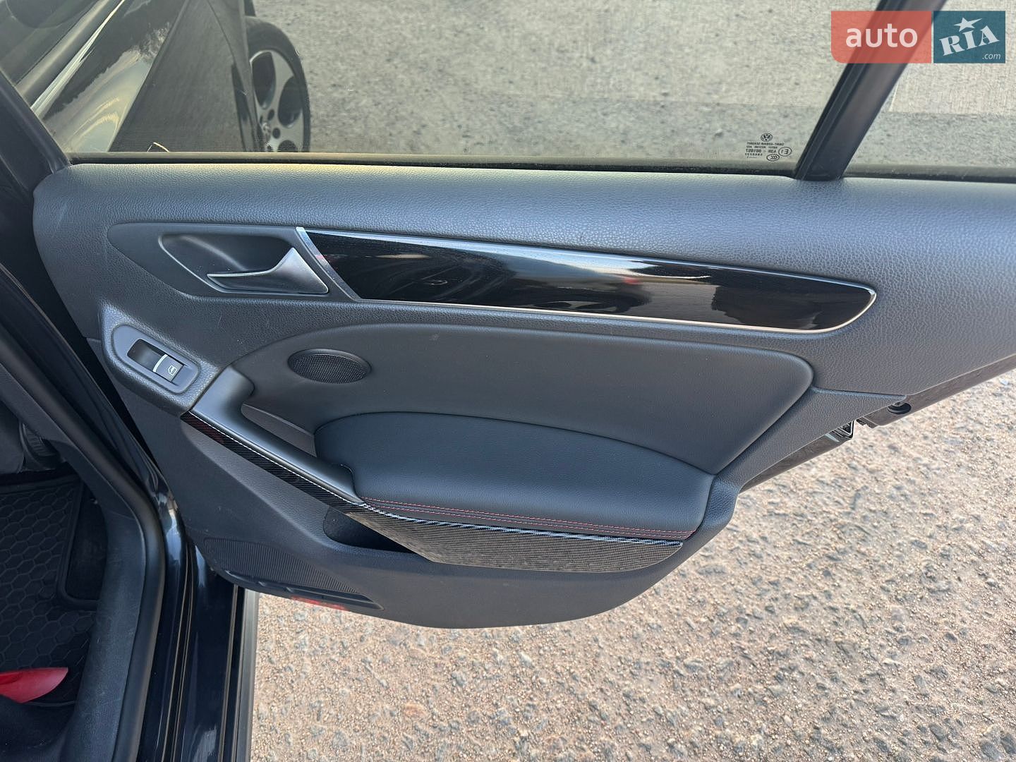Volkswagen Golf GTI 2011 VIN WVWZZZ1KZBW264770 фото оголошення 12 з 22