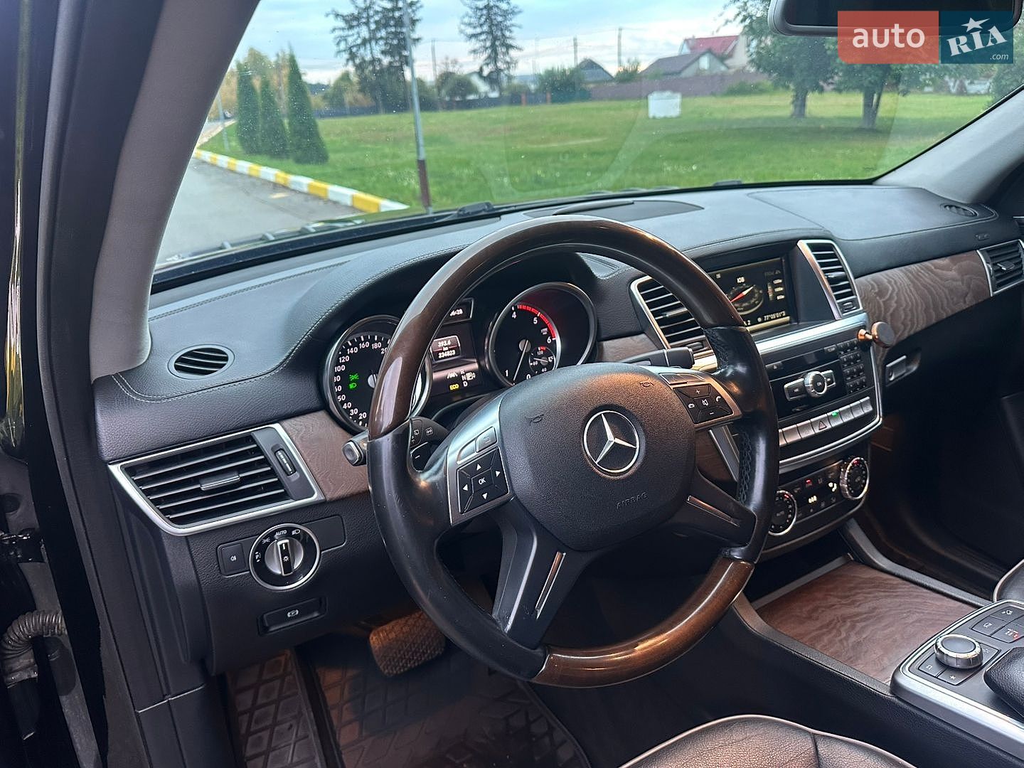 Mercedes-Benz GL-Class 2013 VIN WDC1668241A265672 фото оголошення 16 з 45