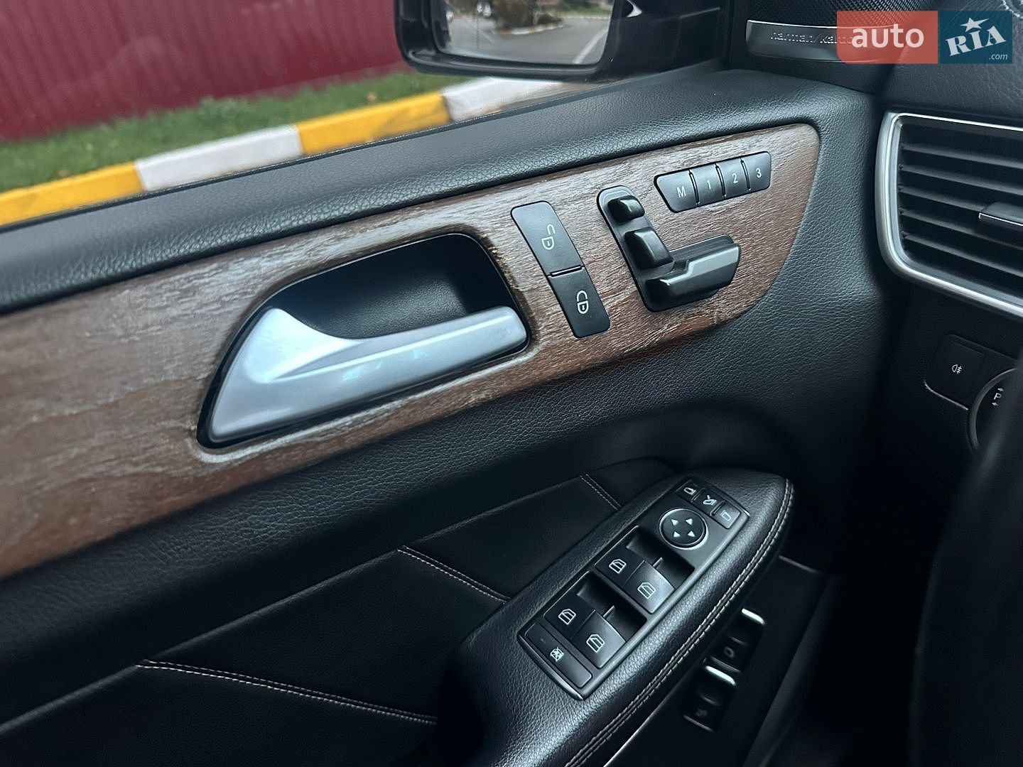 Mercedes-Benz GL-Class 2013 VIN WDC1668241A265672 фото оголошення 23 з 45