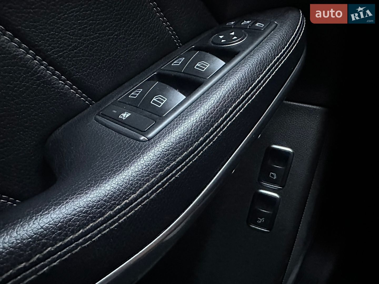 Mercedes-Benz GL-Class 2013 VIN WDC1668241A265672 фото оголошення 24 з 45