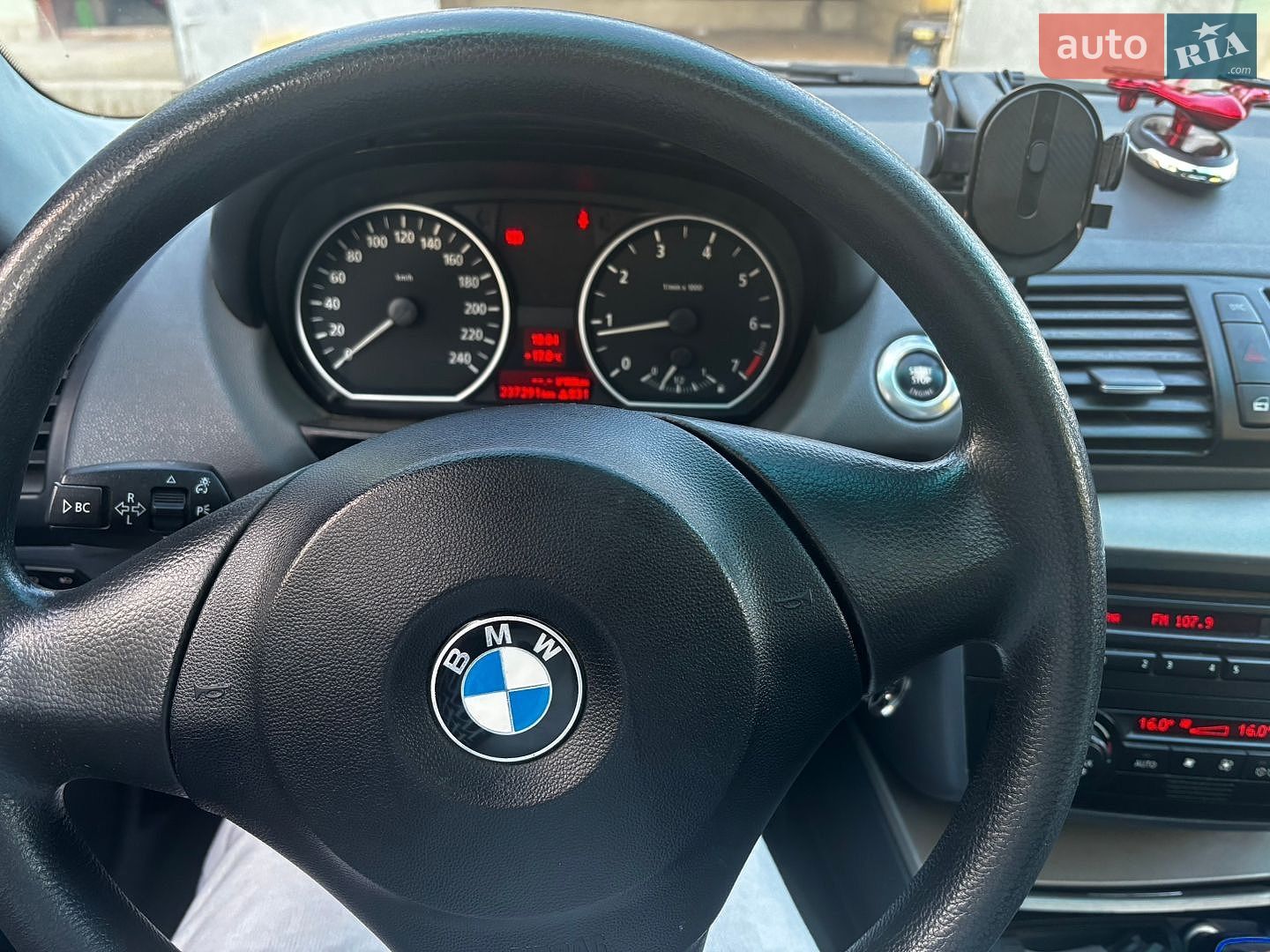 BMW 1 Series 2004 VIN WBAUF11010JR90054 фото оголошення 6 з 10
