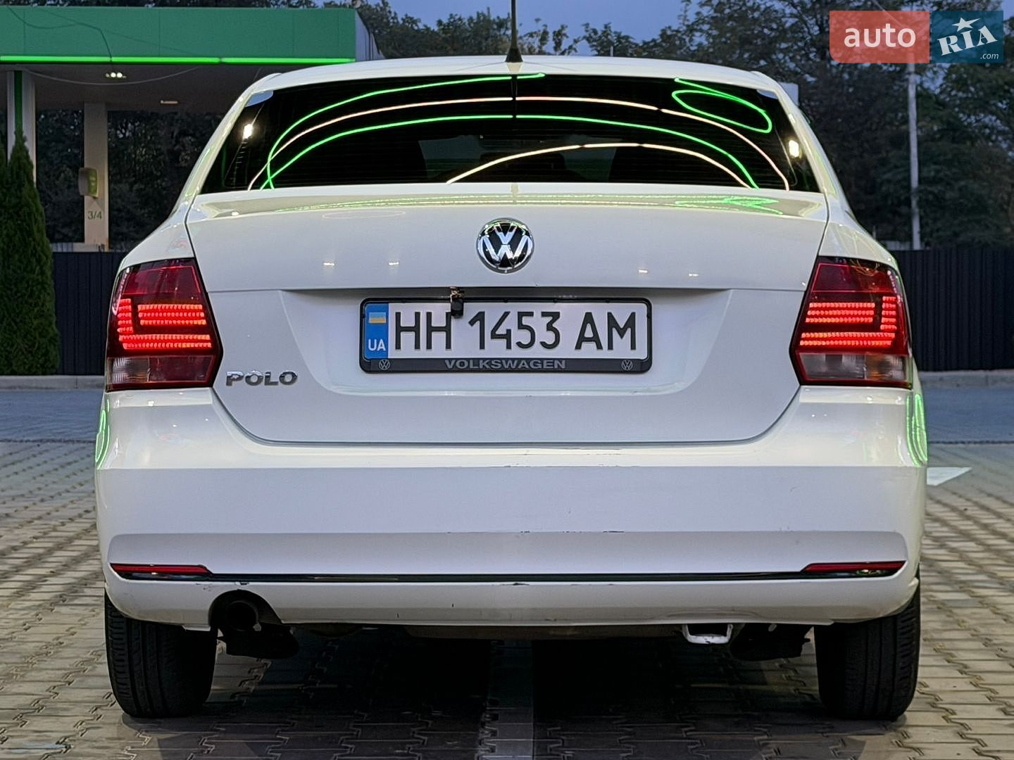 Volkswagen Polo 2016 VIN XW8ZZZ61ZHG017504 фото оголошення 17 з 51