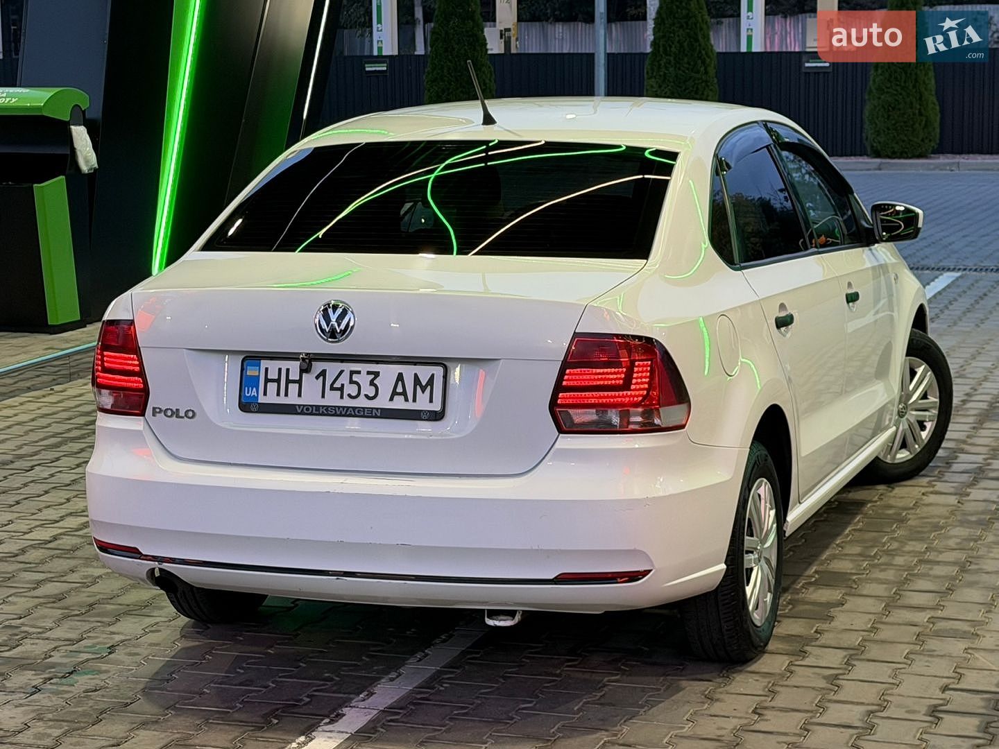 Volkswagen Polo 2016 VIN XW8ZZZ61ZHG017504 фото оголошення 15 з 51