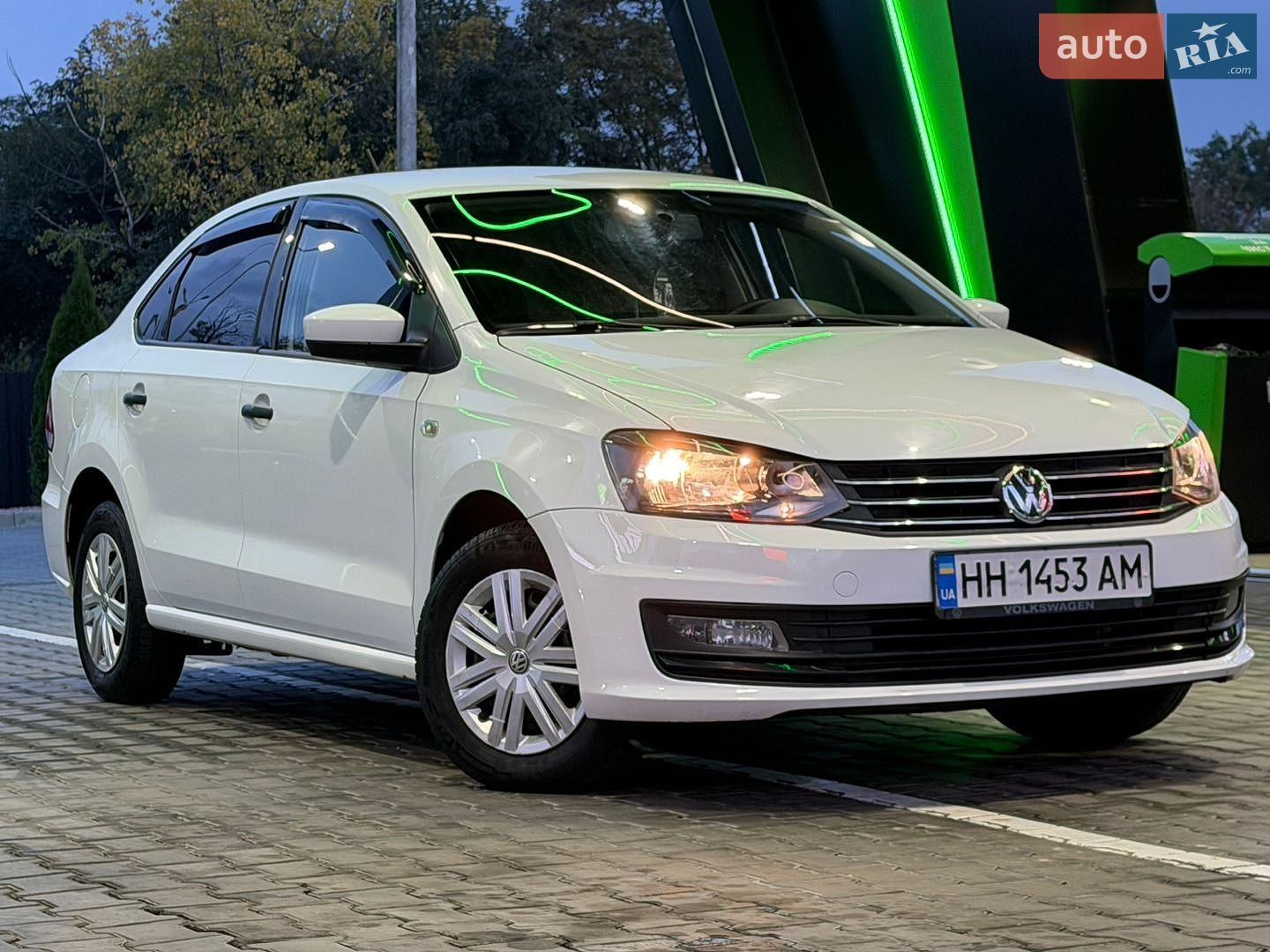 Volkswagen Polo 2016 VIN XW8ZZZ61ZHG017504 фото оголошення 20 з 51