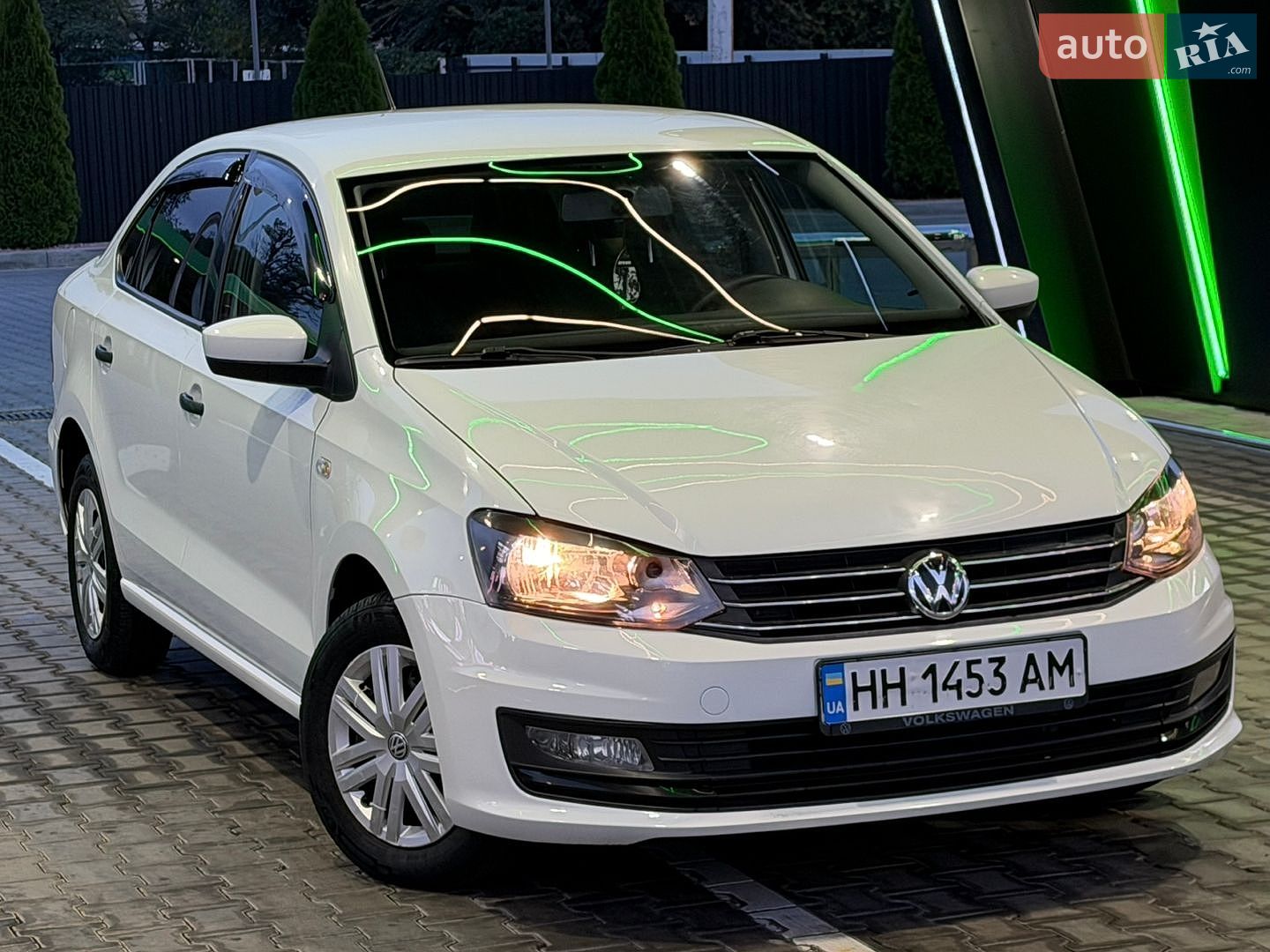 Volkswagen Polo 2016 VIN XW8ZZZ61ZHG017504 фото оголошення 25 з 51
