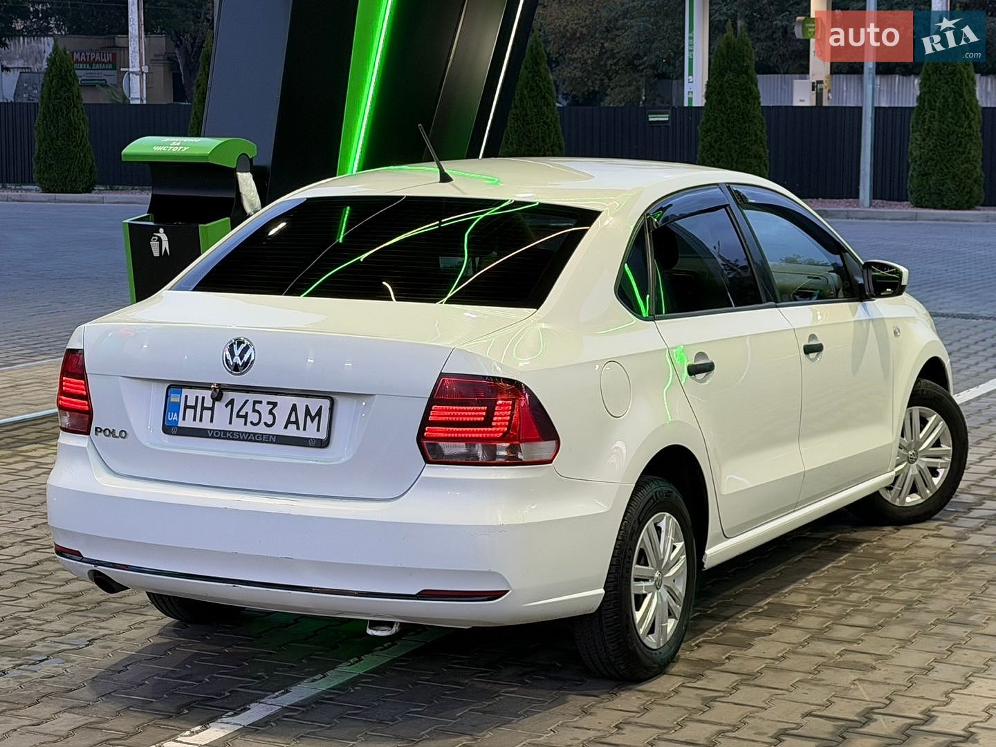 Volkswagen Polo 2016 VIN XW8ZZZ61ZHG017504 фото оголошення 21 з 51