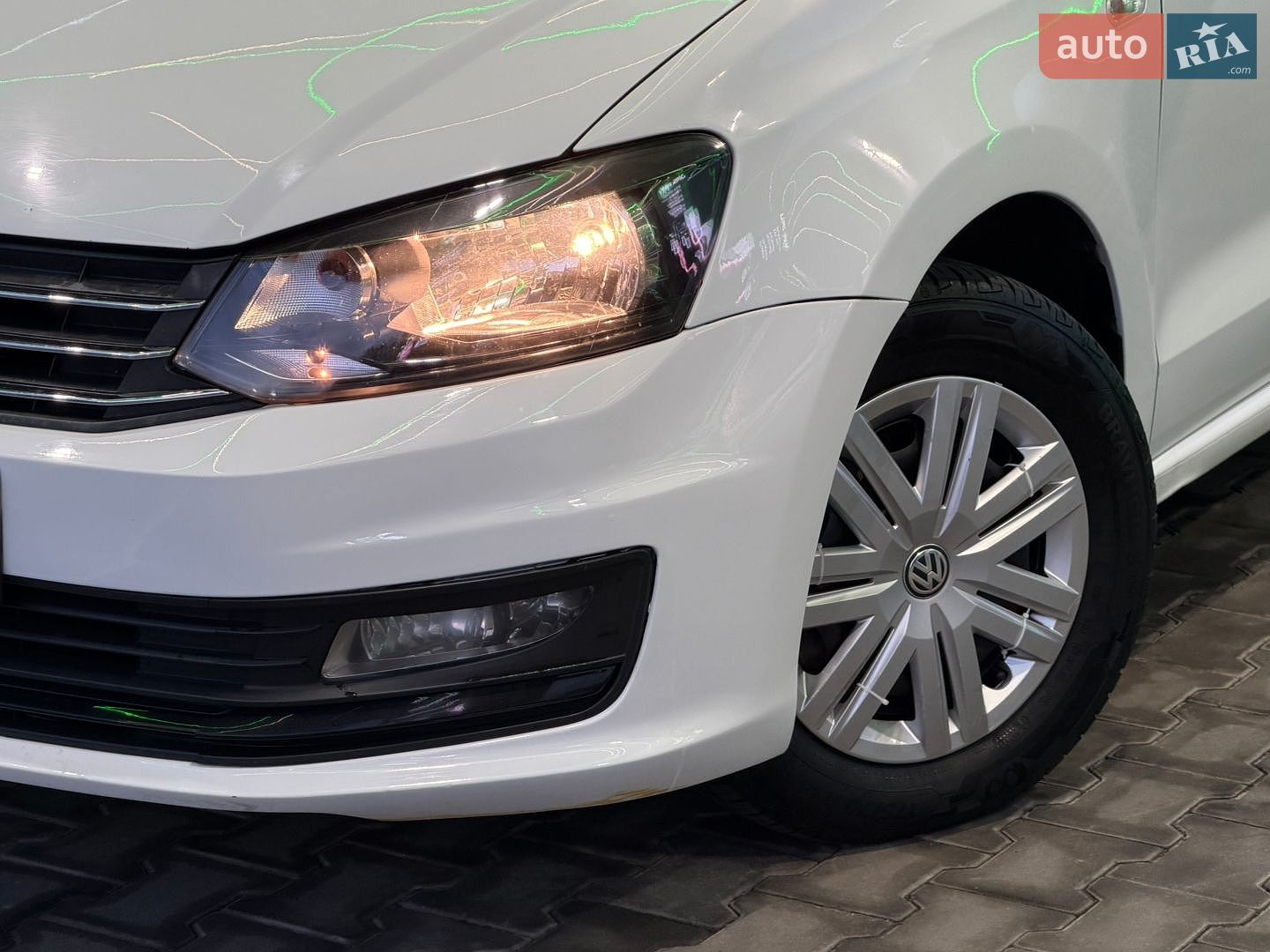 Volkswagen Polo 2016 VIN XW8ZZZ61ZHG017504 фото оголошення 29 з 51