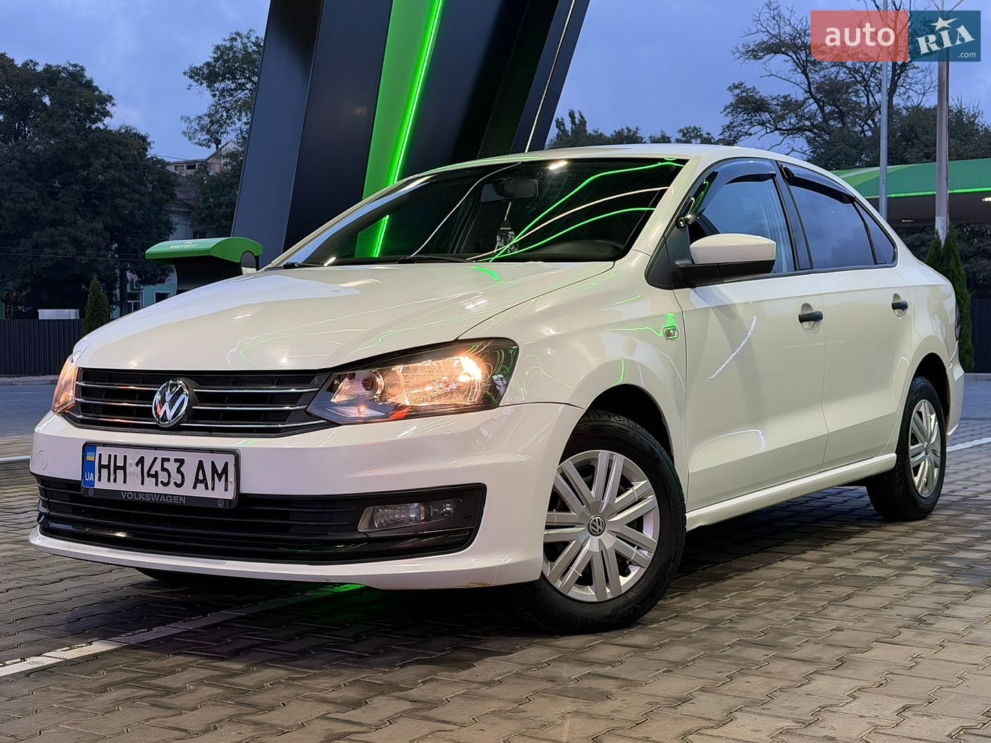Volkswagen Polo 2016 VIN XW8ZZZ61ZHG017504 фото оголошення 27 з 51