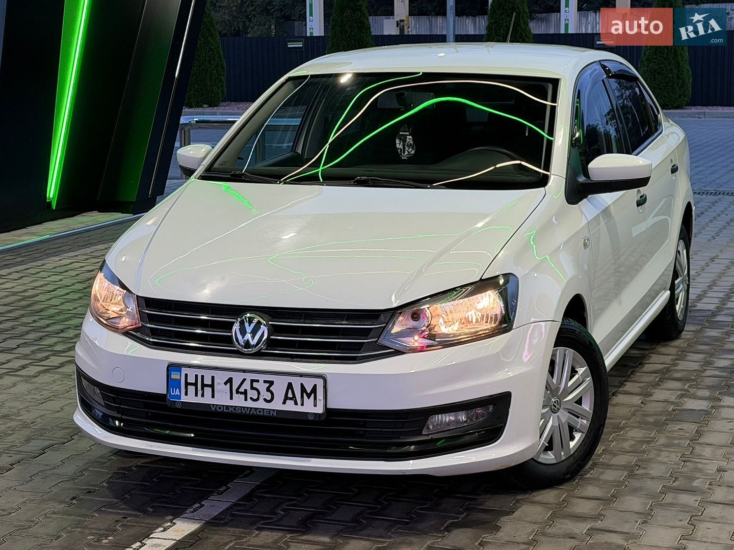 Volkswagen Polo 2016 VIN XW8ZZZ61ZHG017504 фото оголошення 31 з 51