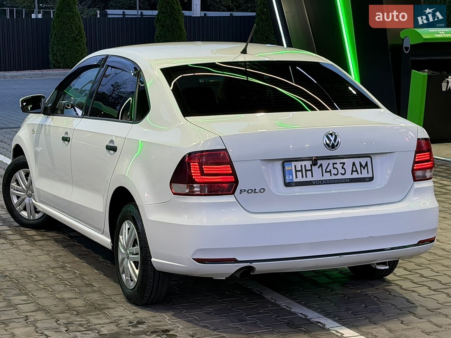 Volkswagen Polo 2016 VIN XW8ZZZ61ZHG017504 фото оголошення 35 з 51