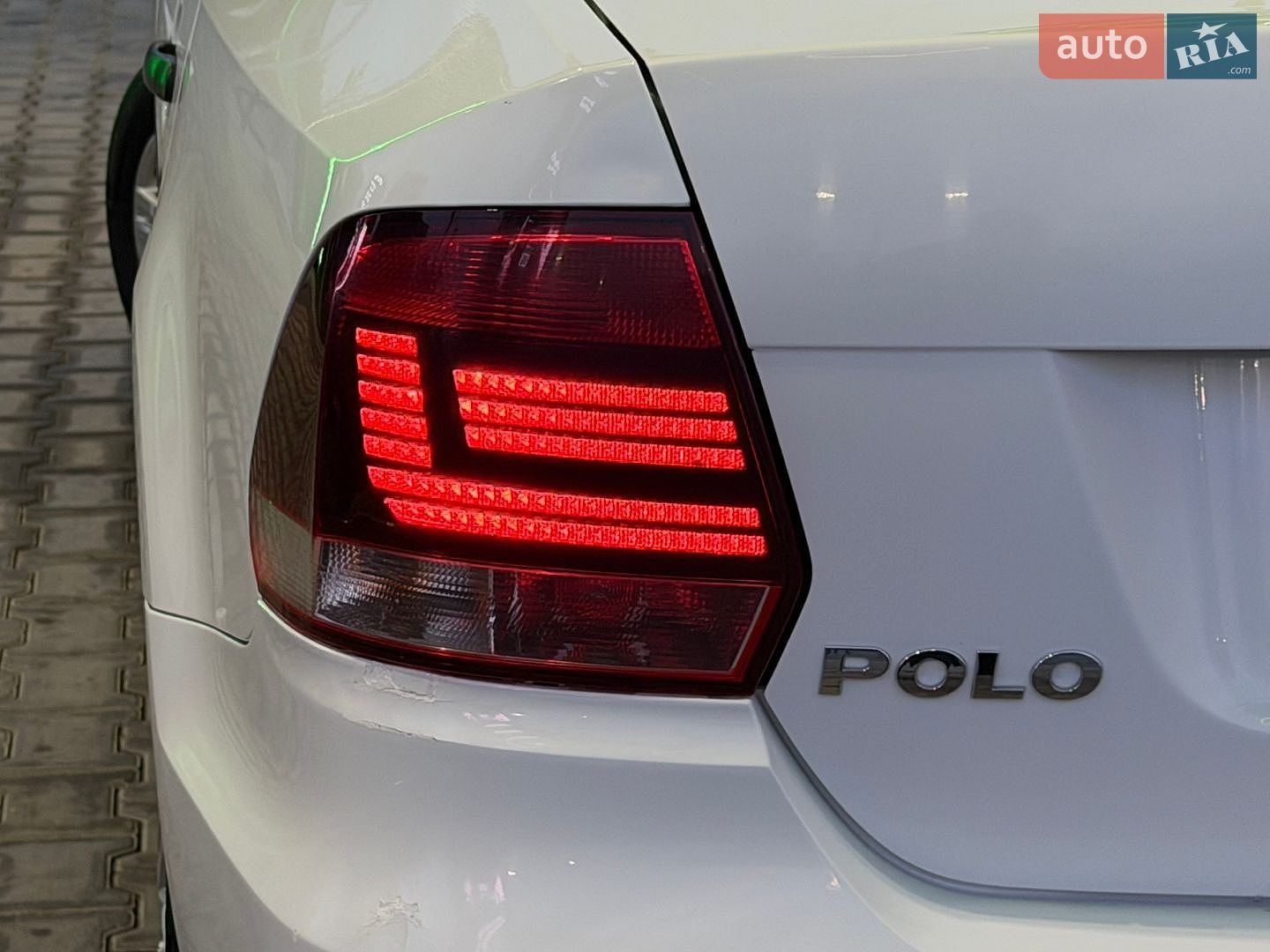 Volkswagen Polo 2016 VIN XW8ZZZ61ZHG017504 фото оголошення 38 з 51