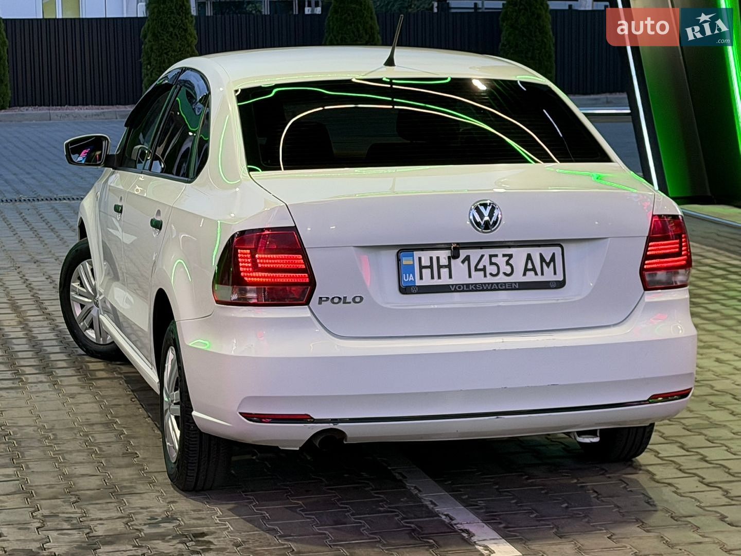 Volkswagen Polo 2016 VIN XW8ZZZ61ZHG017504 фото оголошення 36 з 51