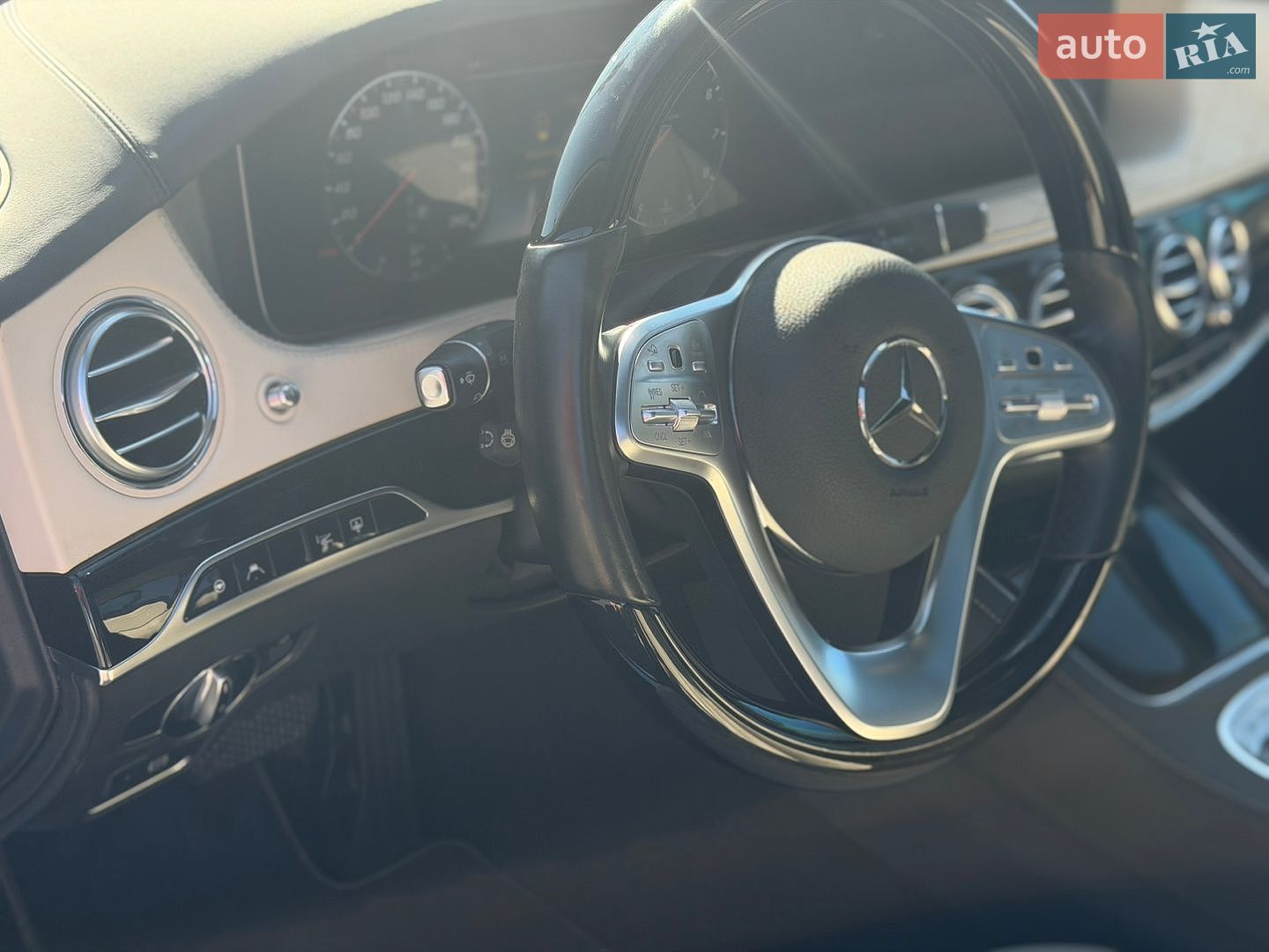 Mercedes-Benz S-Class 2019 VIN WDDUG6GB4LA504403 фото оголошення 11 з 22