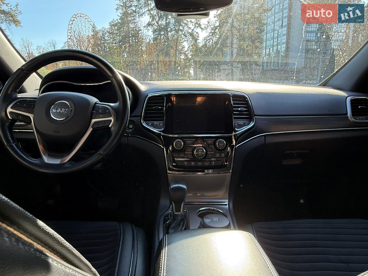 Jeep Grand Cherokee 2020 VIN 1C4RJFBG0LC303722 фото оголошення 31 з 51