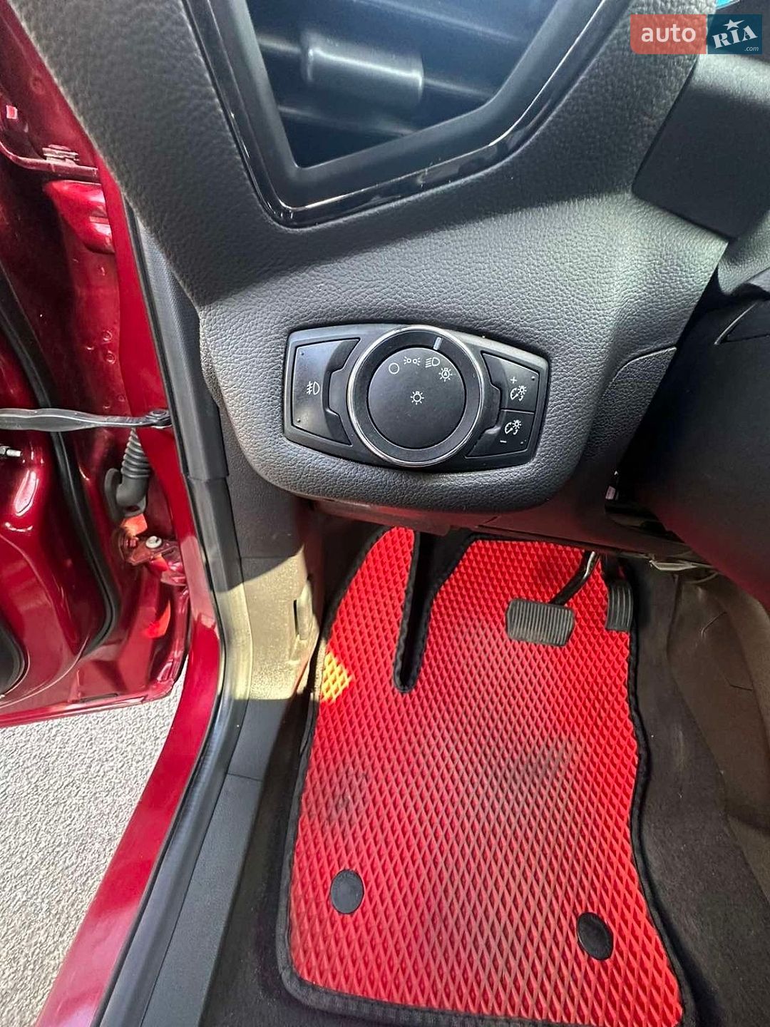 Ford Escape 2014 VIN 1FMCU0J90EUE53769 фото оголошення 11 з 15