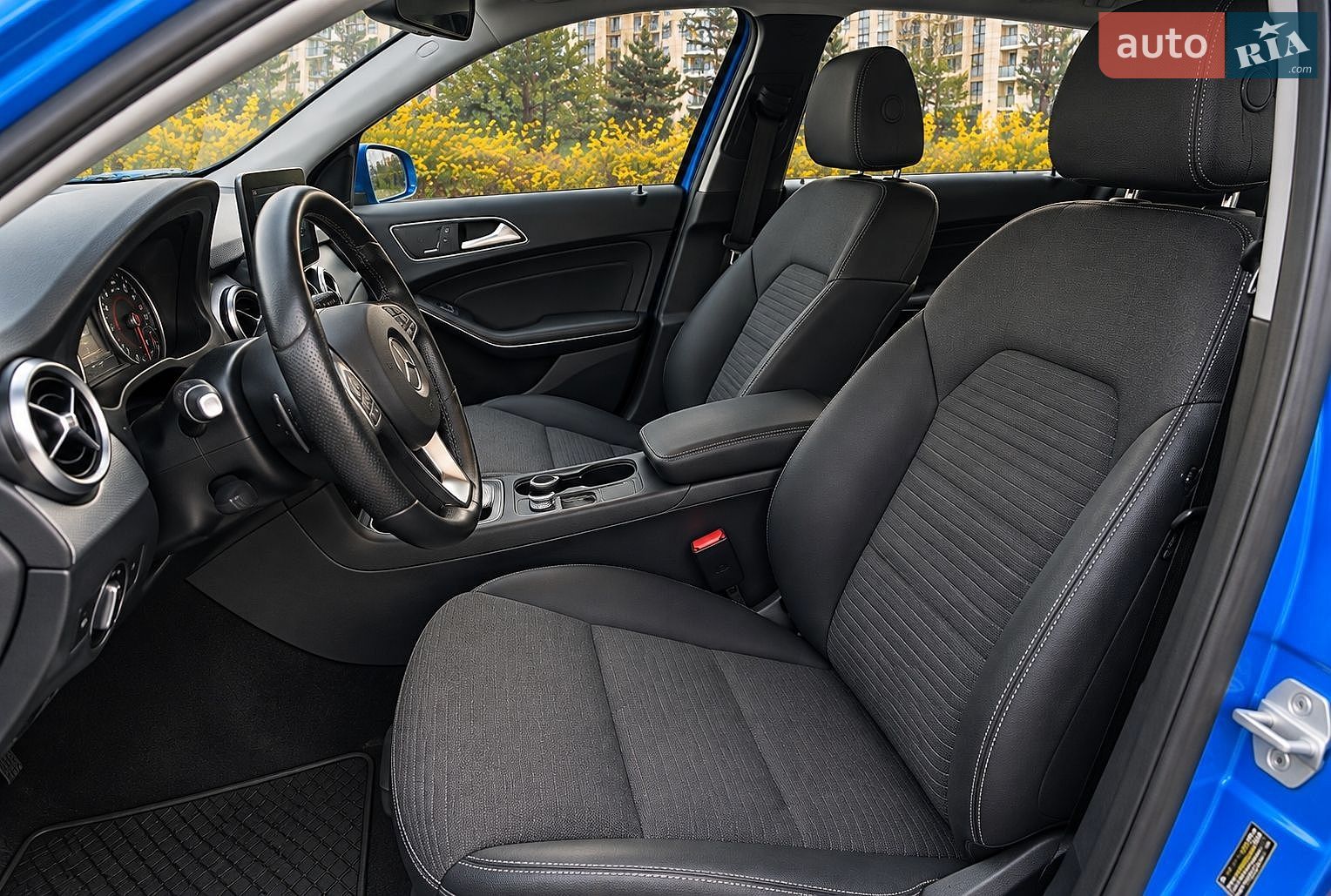 Mercedes-Benz B-Class 2015 VIN WDD2428901J006635 фото оголошення 5 з 8