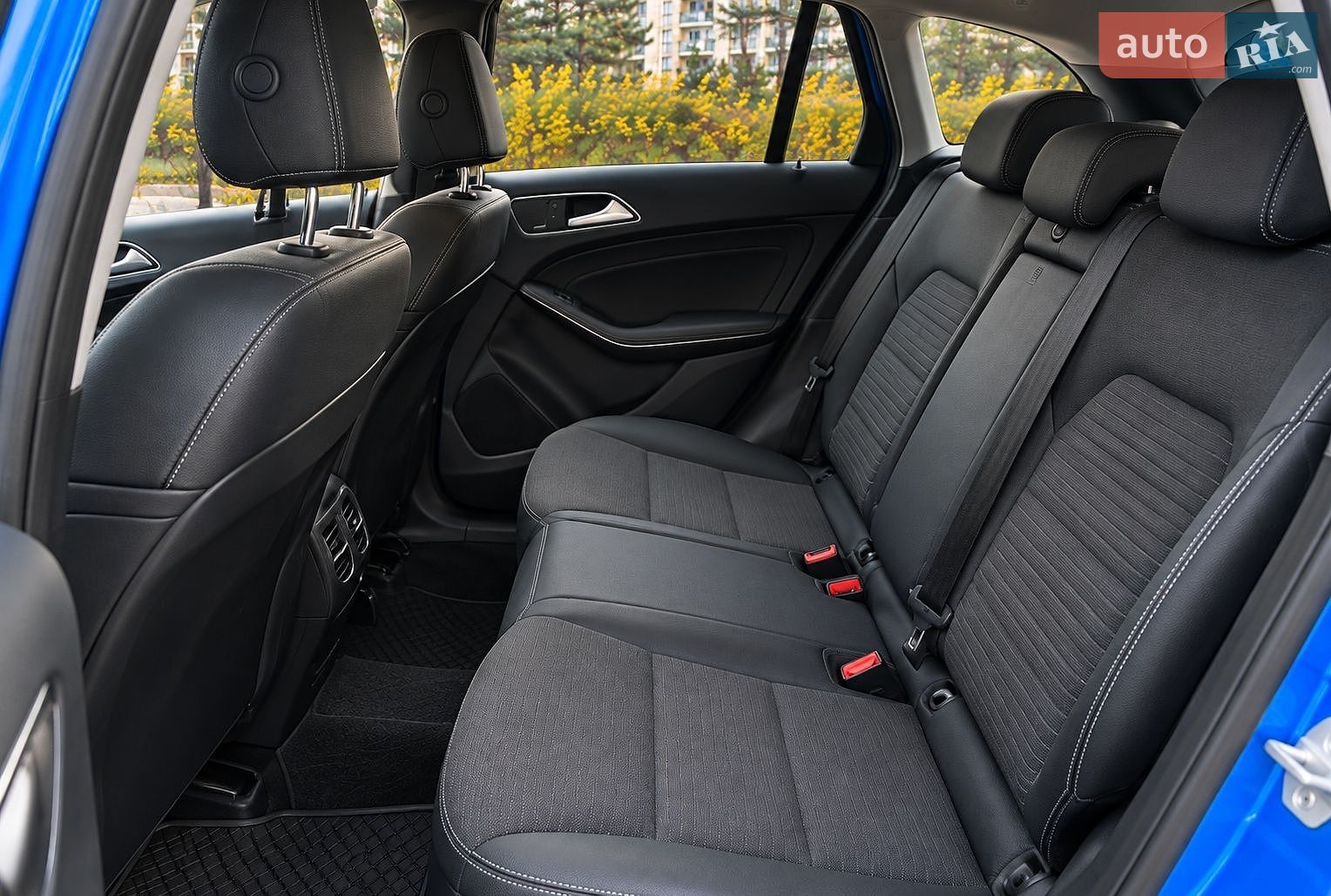 Mercedes-Benz B-Class 2015 VIN WDD2428901J006635 фото оголошення 6 з 8