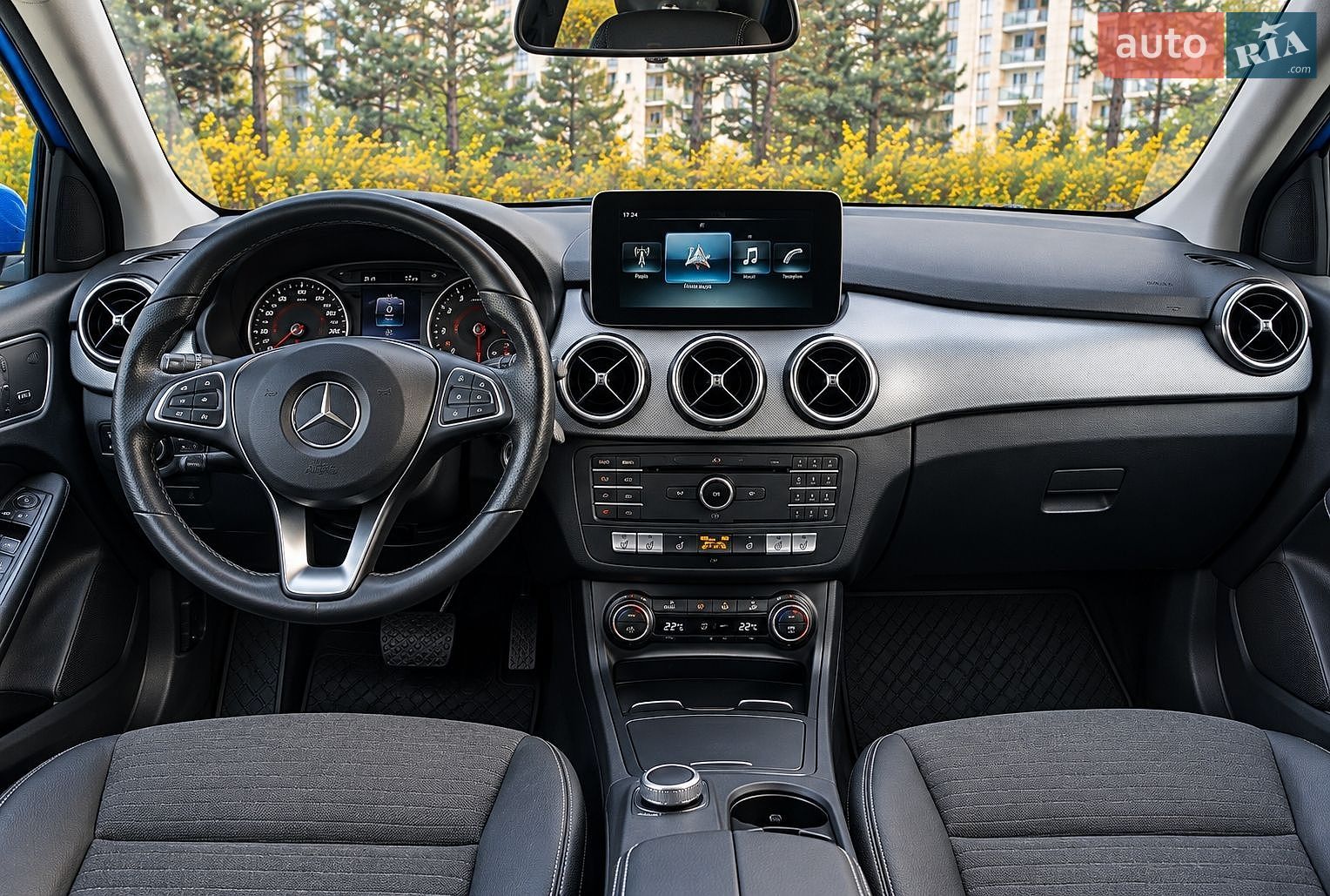 Mercedes-Benz B-Class 2015 VIN WDD2428901J006635 фото оголошення 4 з 8