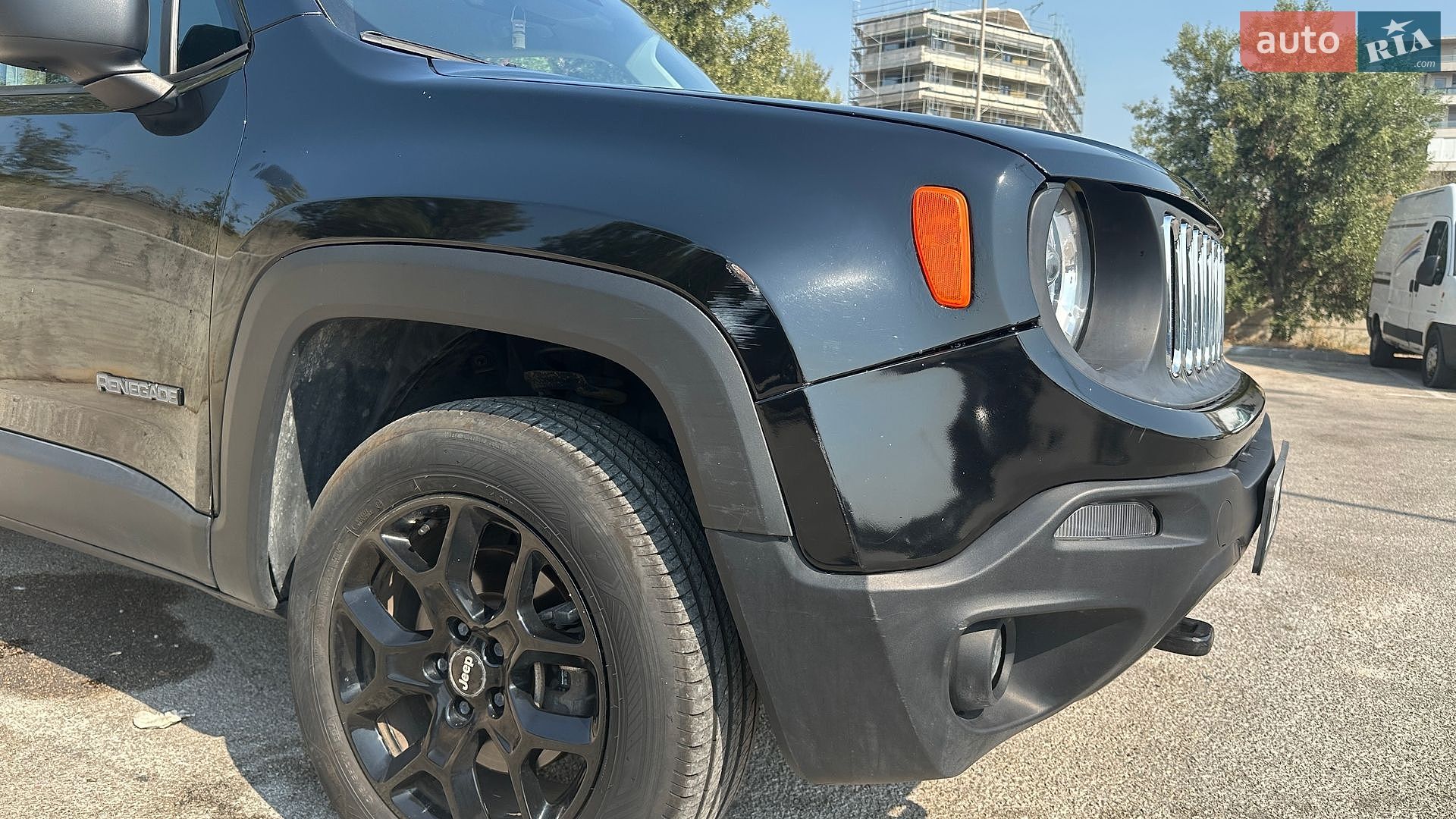 Jeep Renegade 2018 VIN ZACCJBAB9JPH62504 фото оголошення 3 з 17
