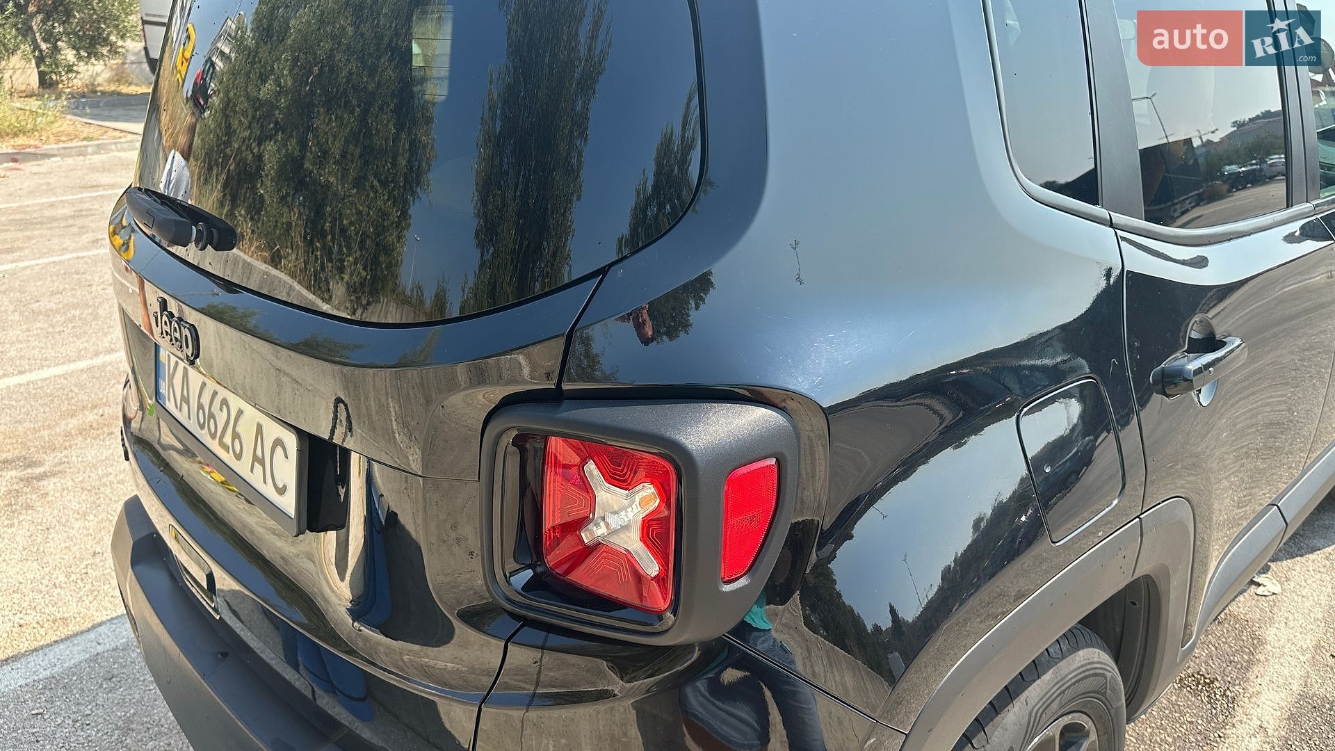 Jeep Renegade 2018 VIN ZACCJBAB9JPH62504 фото оголошення 8 з 17