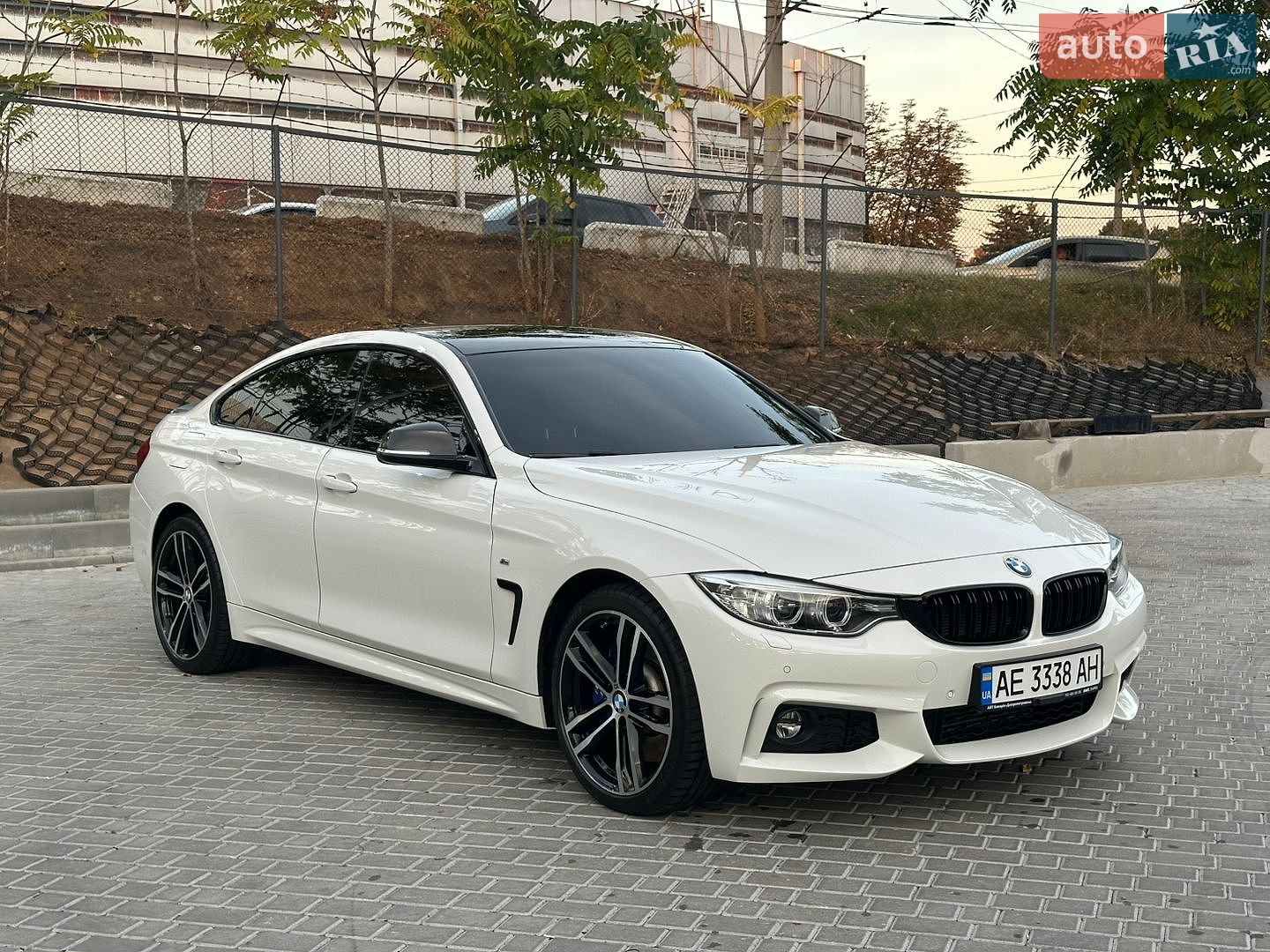 BMW 4 Series Gran Coupe 2015 VIN WBA4F11050D938960 фото оголошення 5 з 37