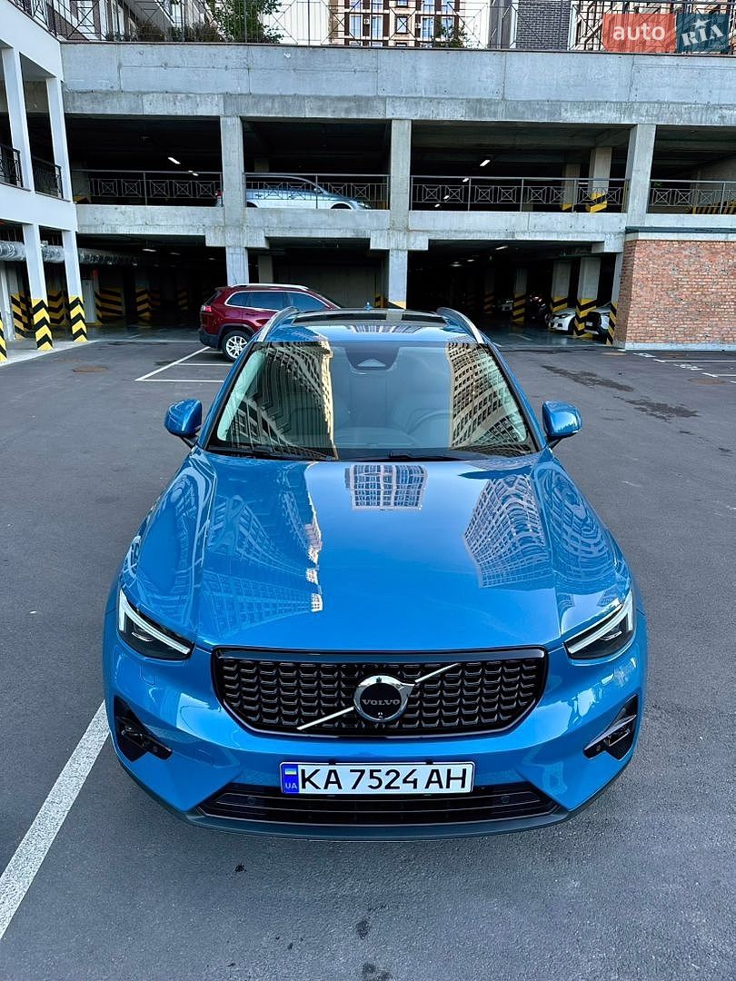 Volvo XC40 2024 VIN YV4L12UE0S2456595 фото оголошення 12 з 26