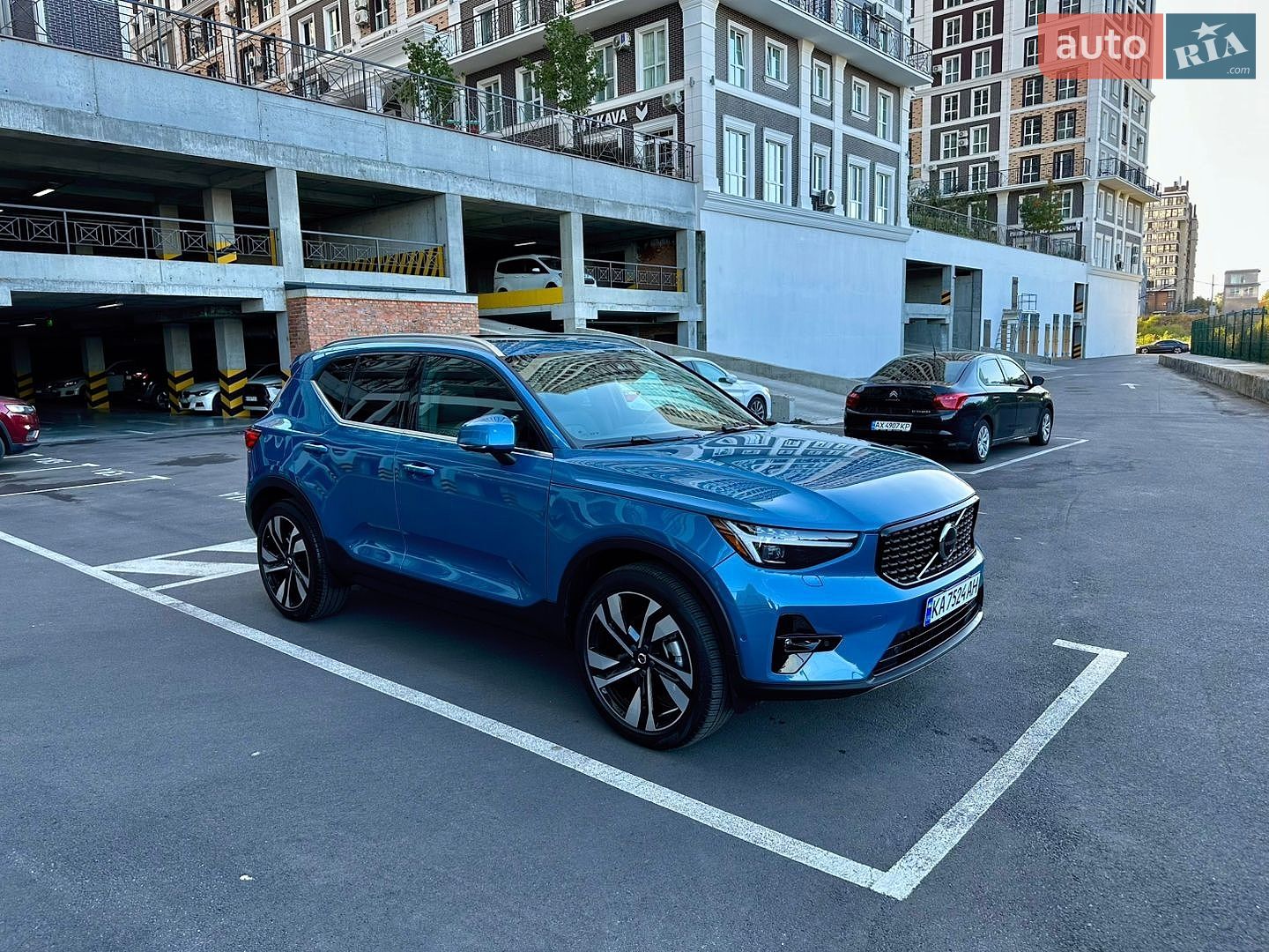 Volvo XC40 2024 VIN YV4L12UE0S2456595 фото оголошення 11 з 26