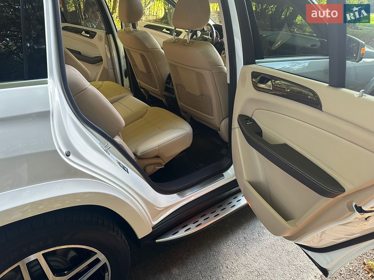 Mercedes-Benz GLS-Class 2017 VIN 4JGDF6EEXJB024976 фото оголошення 25 з 49