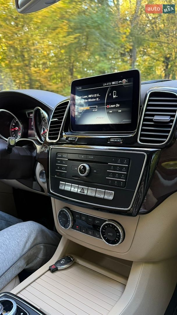 Mercedes-Benz GLS-Class 2017 VIN 4JGDF6EEXJB024976 фото оголошення 34 з 49