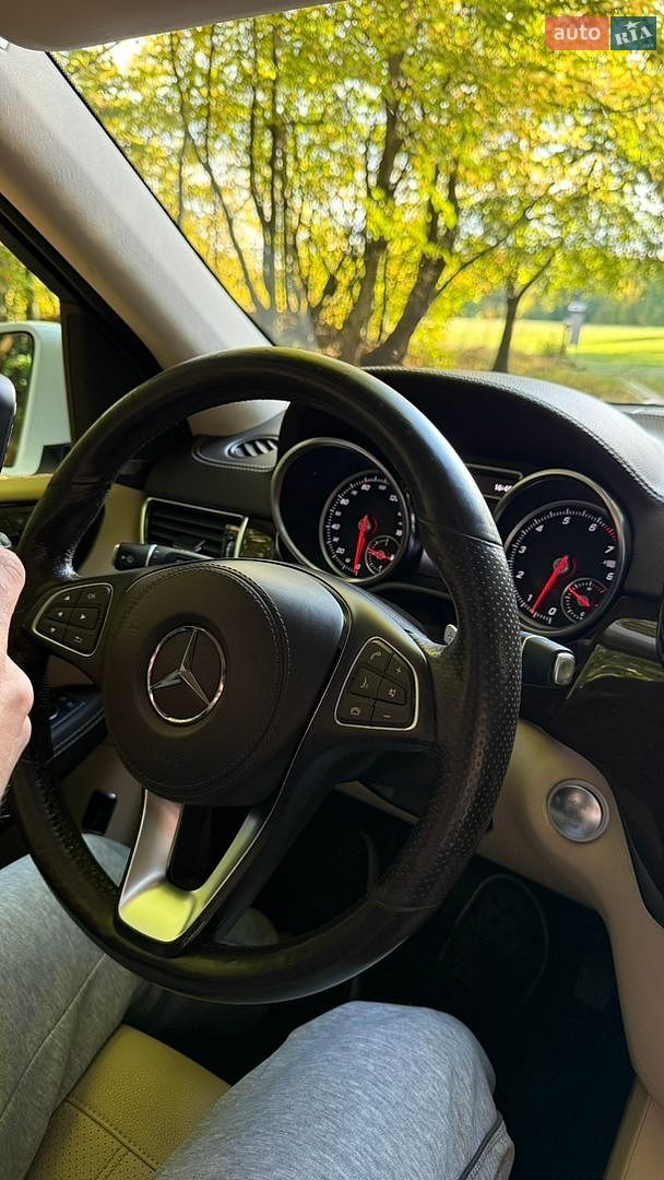 Mercedes-Benz GLS-Class 2017 VIN 4JGDF6EEXJB024976 фото оголошення 42 з 49