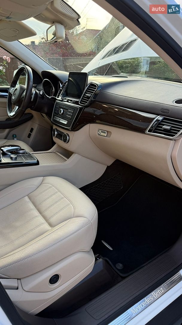 Mercedes-Benz GLS-Class 2017 VIN 4JGDF6EEXJB024976 фото оголошення 45 з 49