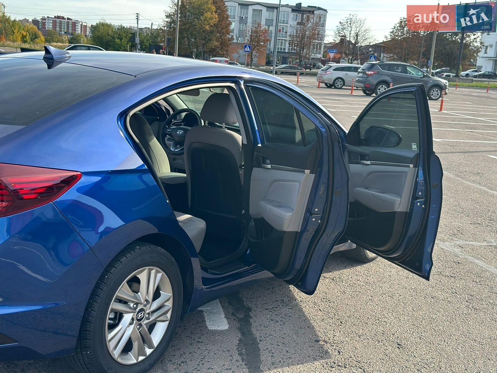 Hyundai Elantra 2018 VIN SNPDB4LFSKH420290 фото оголошення 11 з 33