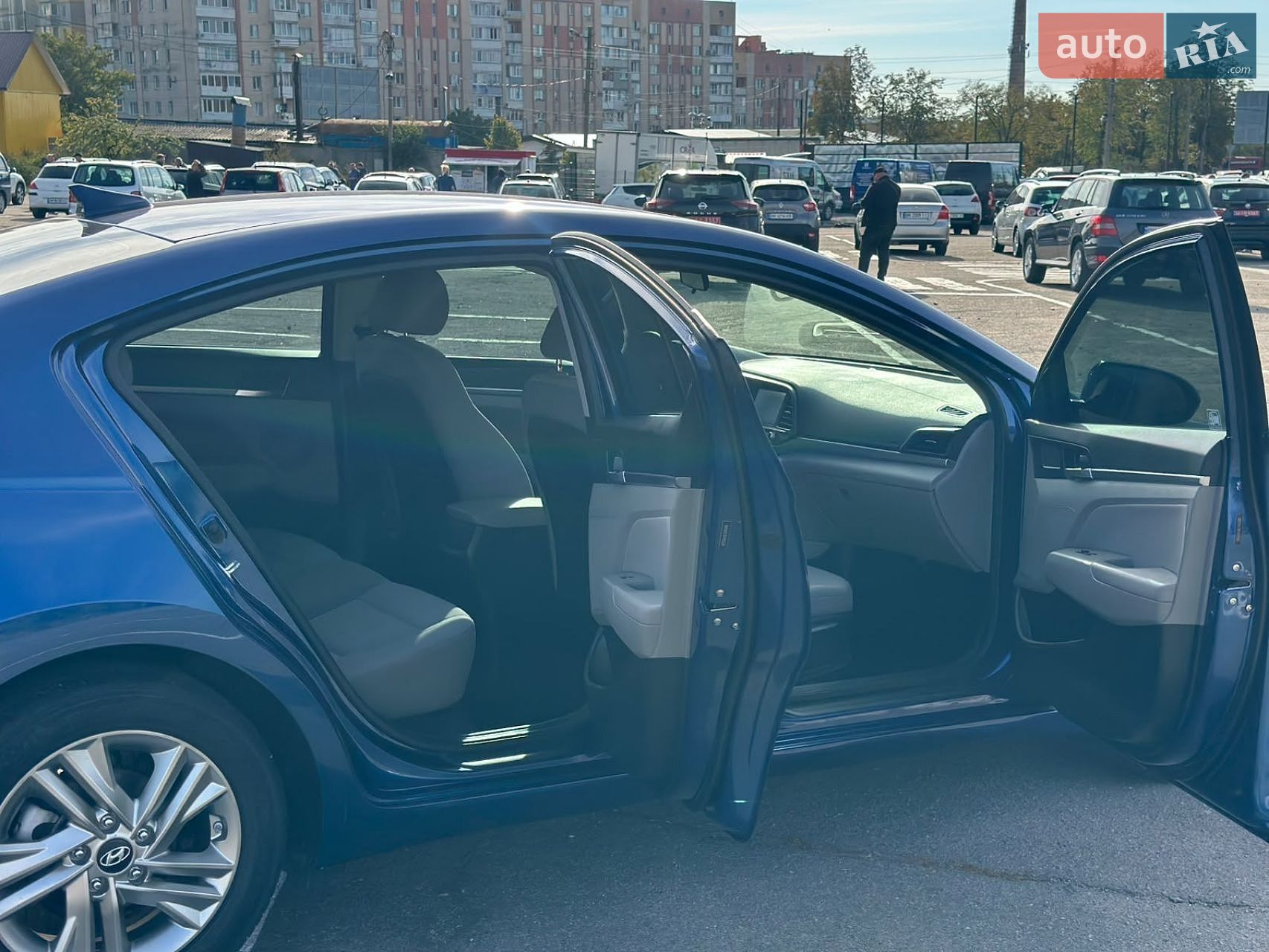 Hyundai Elantra 2018 VIN SNPDB4LFSKH420290 фото оголошення 12 з 33