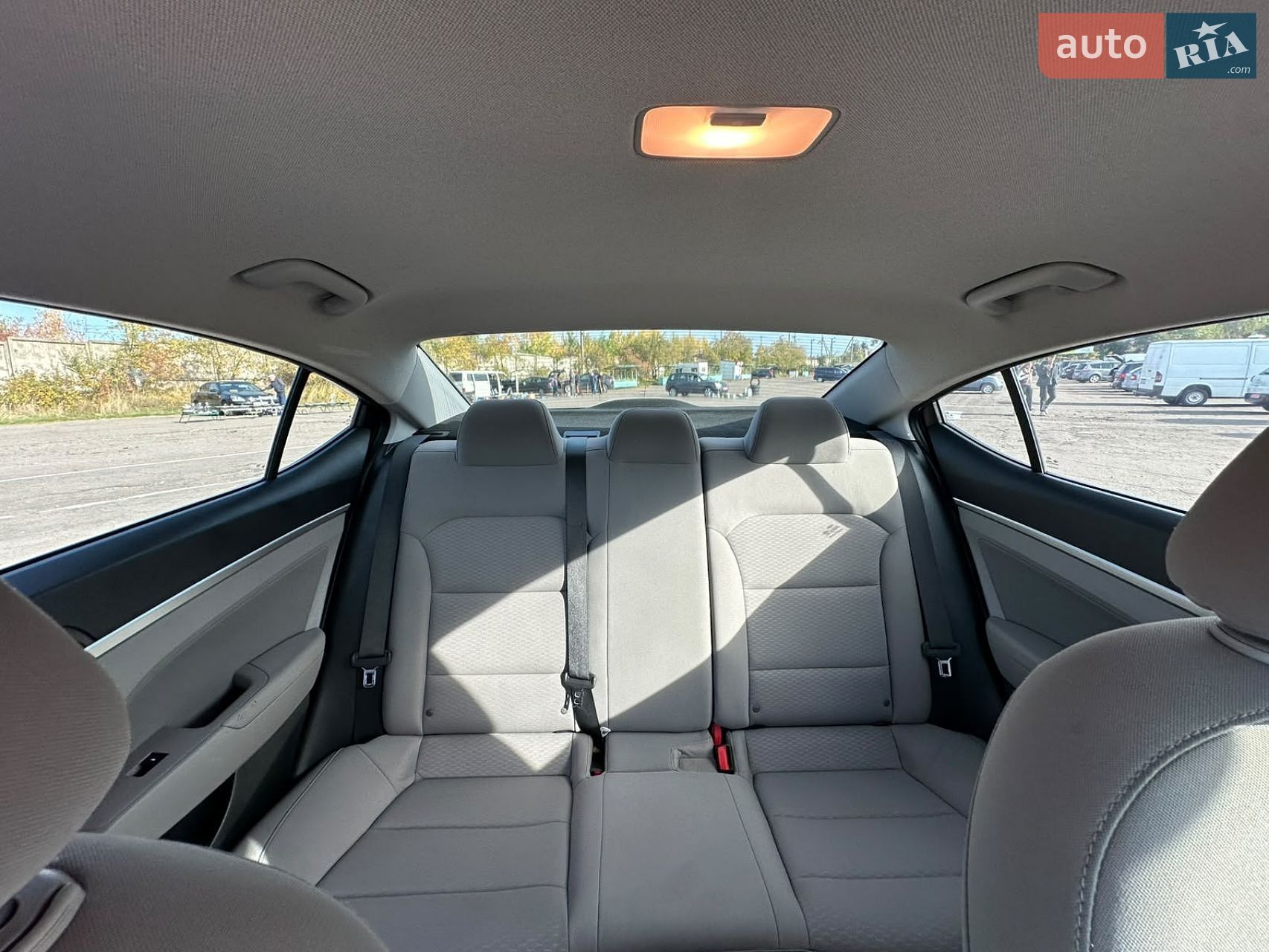 Hyundai Elantra 2018 VIN SNPDB4LFSKH420290 фото оголошення 18 з 33
