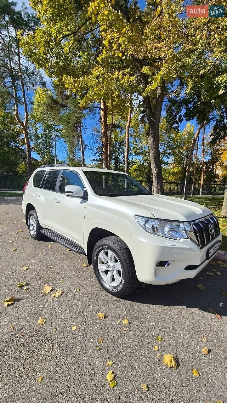 Toyota Land Cruiser Prado 2019 VIN JTEBU3FJX0K171112 фото оголошення 5 з 11