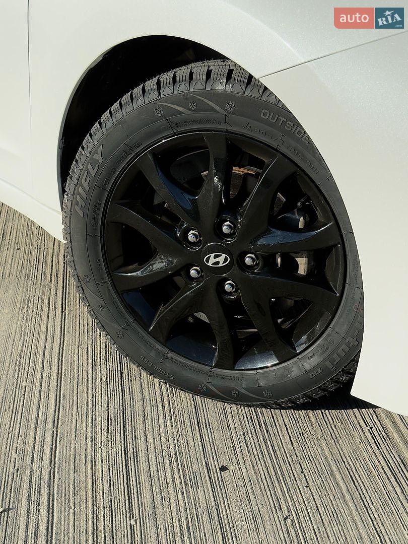 Hyundai Elantra 2019 VIN 5NPD74LFXKH490912 фото оголошення 8 з 25
