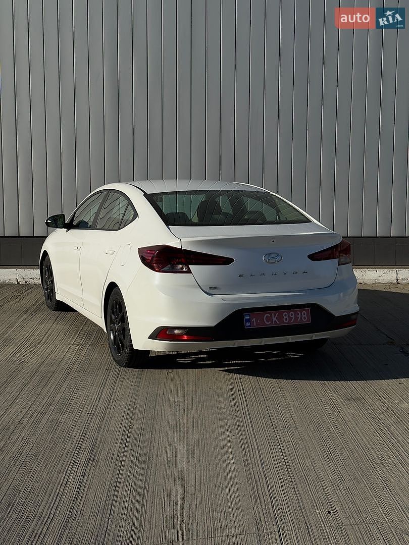 Hyundai Elantra 2019 VIN 5NPD74LFXKH490912 фото оголошення 9 з 25